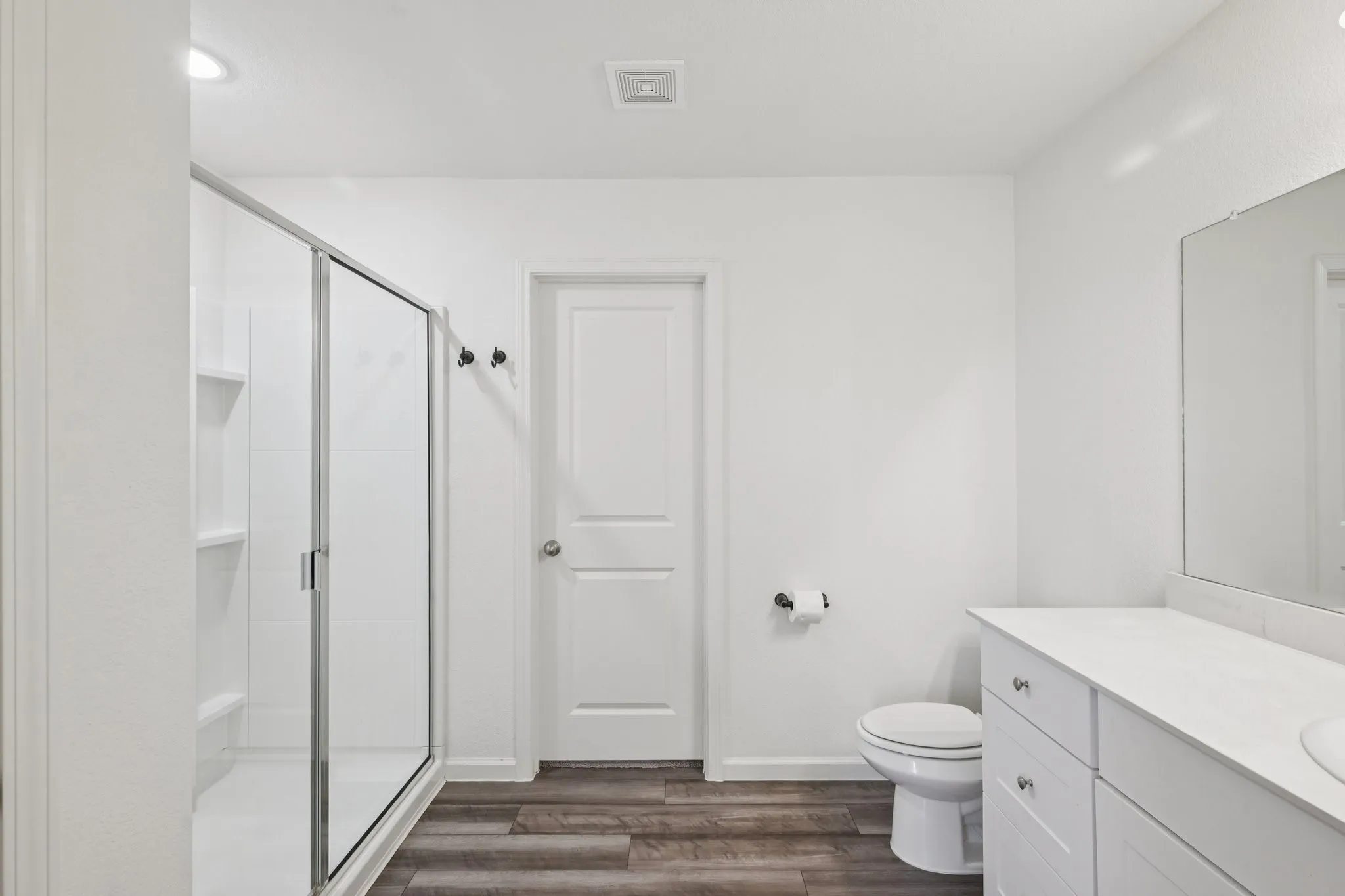 Single Family Residence For Rent in Collin County , 770 Yorkshire Drive, Lavon, Texas 75166, 4 Bedroom, 3 Bathroom, 2 Garage spaces, 2,542 Sqft, built in 2022, mls#21323635, Real Estate Agent in Lavon, Homes For Rent in Collin county, Homes For Rent in Lavon, Realtor in Lavon Texas, Real Estate Brokerage Independent Realty Texas, Luminita Cordes Realtor