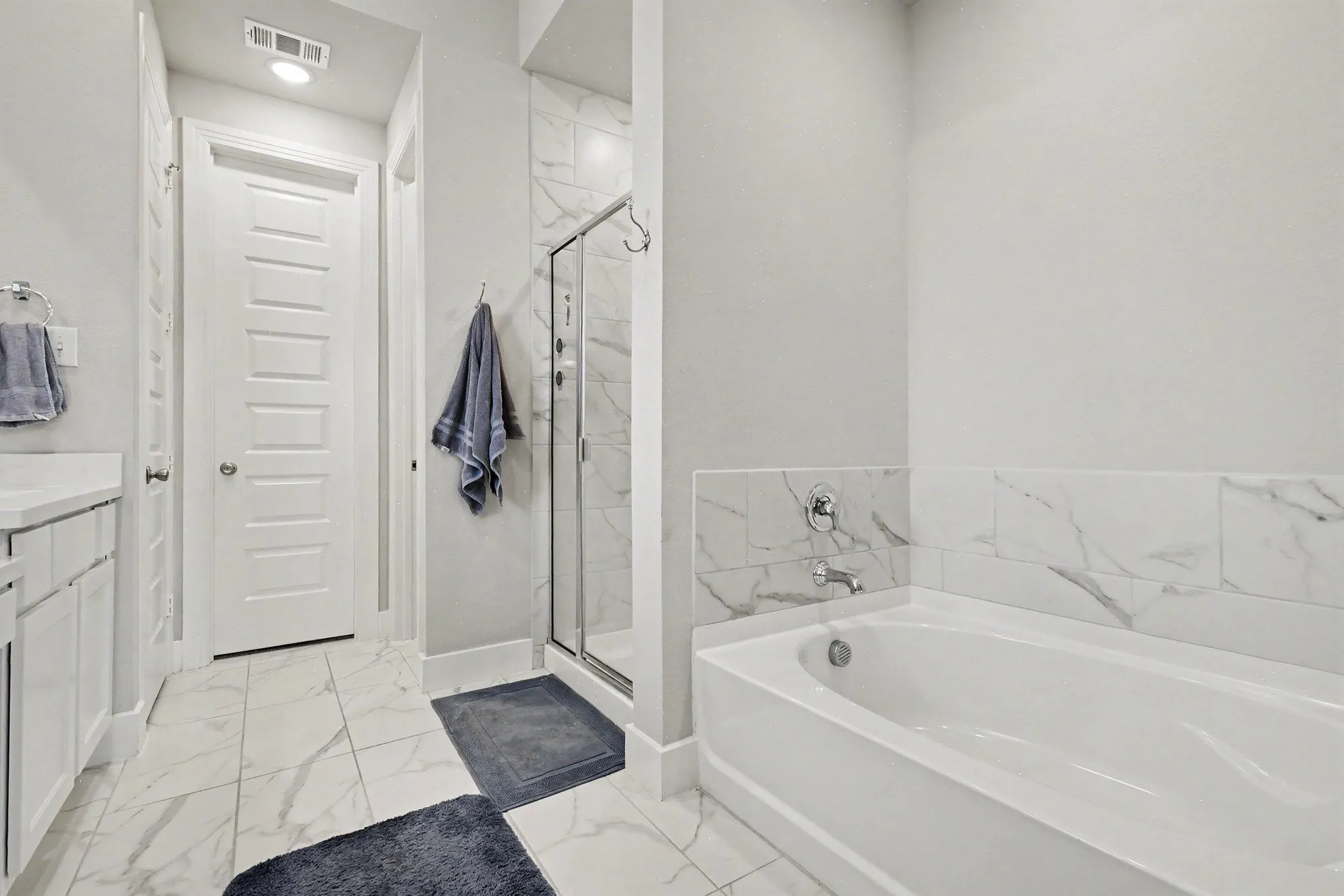 Single Family Residence For Sale in Collin County , 704 Highberry Drive, Anna, Texas 75409, 3 Bedroom, 2 Bathroom, 2 Garage spaces, 1,858 Sqft, built in 2021, mls#21322356, Real Estate Agent in Anna, Homes For Sale in Collin county, Homes For Sale in Anna, Realtor in Anna Texas, Real Estate Brokerage Independent Realty Texas, Luminita Cordes Realtor