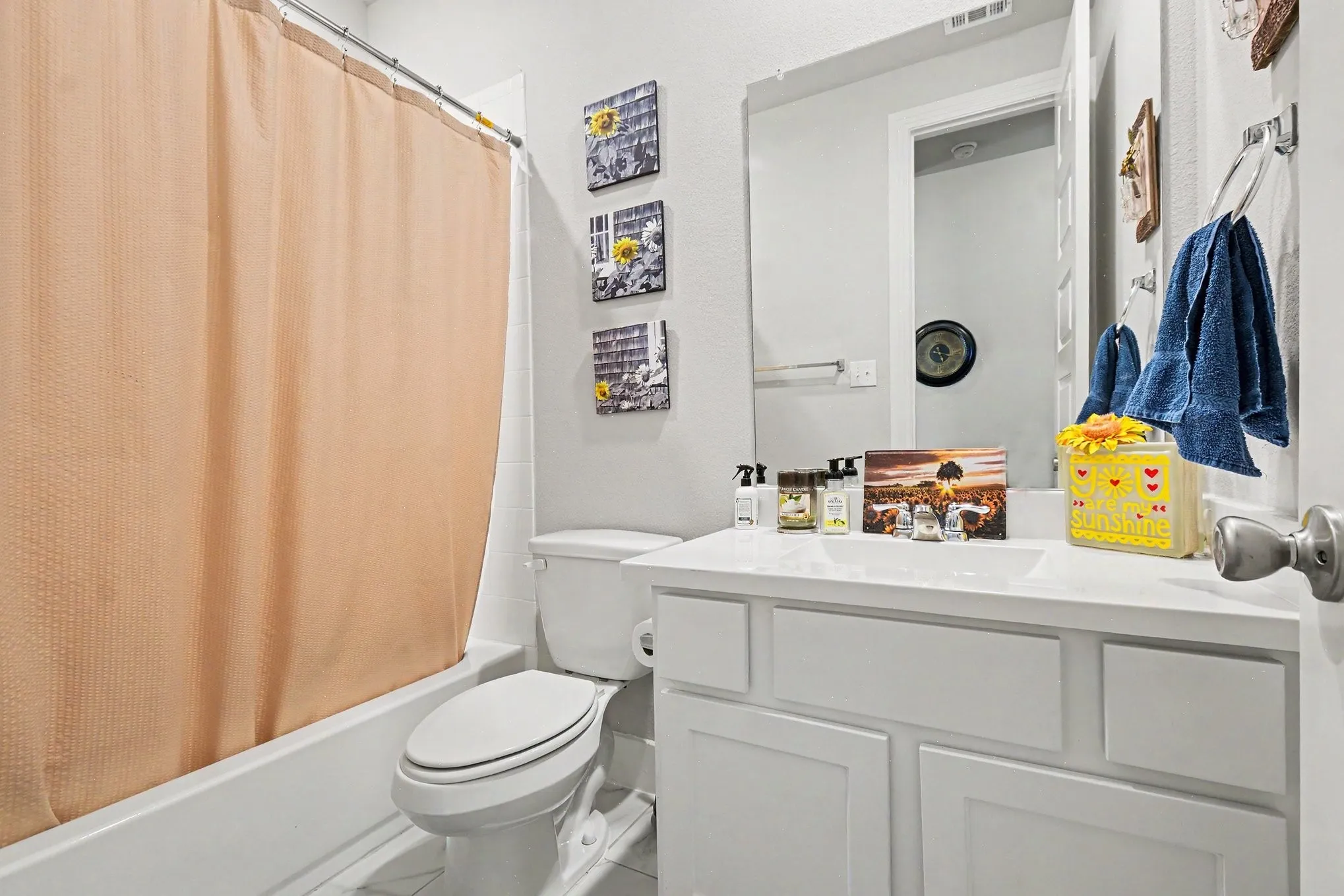 Single Family Residence For Sale in Collin County , 704 Highberry Drive, Anna, Texas 75409, 3 Bedroom, 2 Bathroom, 2 Garage spaces, 1,858 Sqft, built in 2021, mls#21322356, Real Estate Agent in Anna, Homes For Sale in Collin county, Homes For Sale in Anna, Realtor in Anna Texas, Real Estate Brokerage Independent Realty Texas, Luminita Cordes Realtor