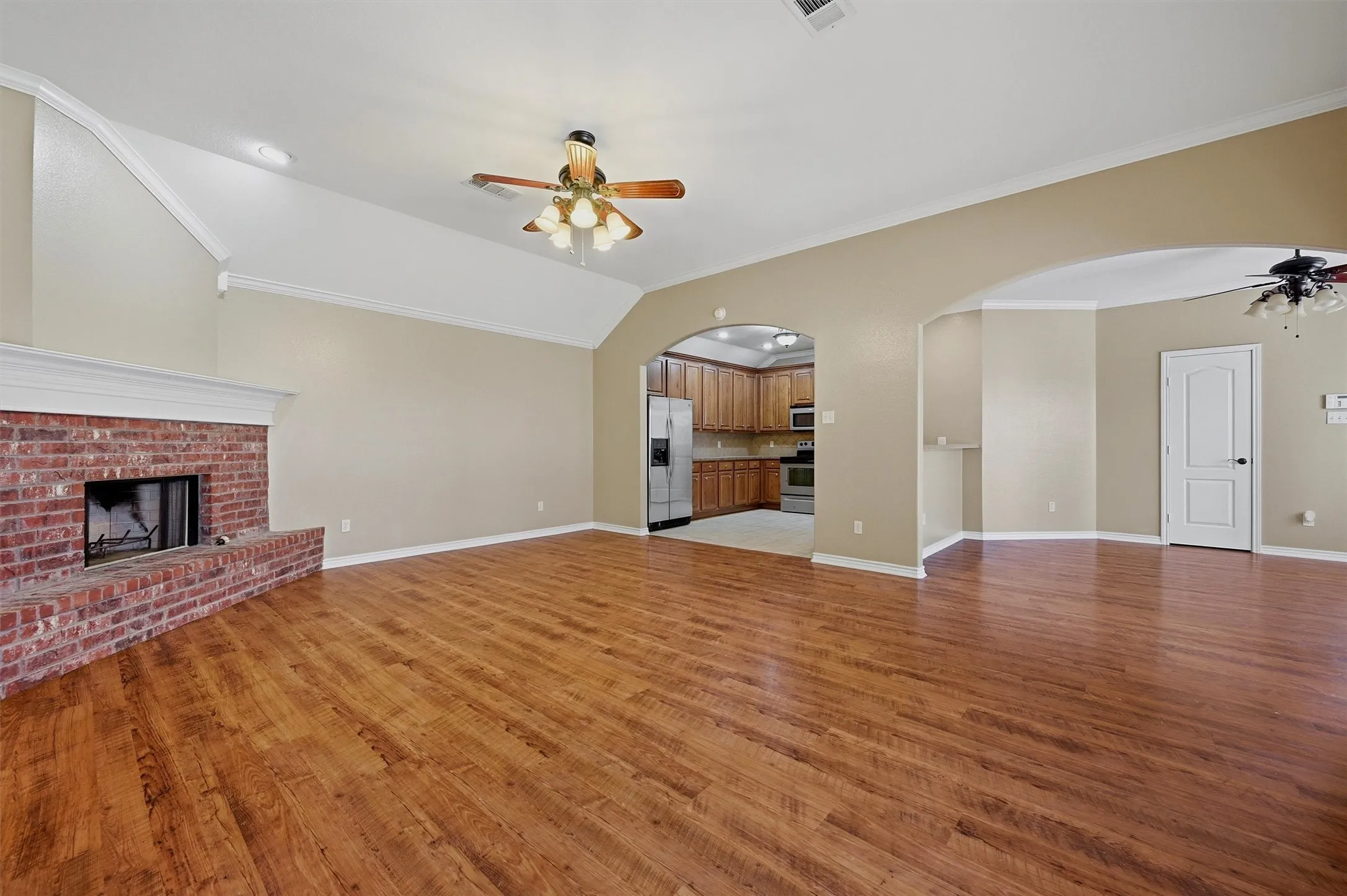 Single Family Residence For Sale in Grayson County , 2704 Rex Cruse Drive, Sherman, Texas 75092, 3 Bedroom, 2 Bathroom, 2 Garage spaces, 1,622 Sqft, built in 2008, mls#21317320, Real Estate Agent in Sherman, Homes For Sale in Grayson county, Homes For Sale in Sherman, Realtor in Sherman Texas, Real Estate Brokerage Independent Realty Texas, Luminita Cordes Realtor