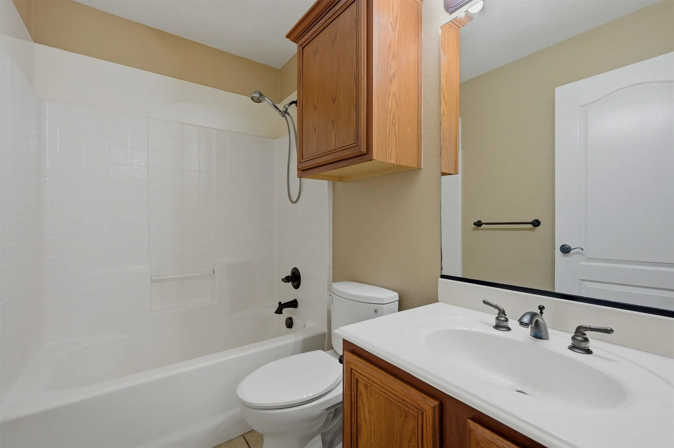 Single Family Residence For Sale in Grayson County , 2704 Rex Cruse Drive, Sherman, Texas 75092, 3 Bedroom, 2 Bathroom, 2 Garage spaces, 1,622 Sqft, built in 2008, mls#21317320, Real Estate Agent in Sherman, Homes For Sale in Grayson county, Homes For Sale in Sherman, Realtor in Sherman Texas, Real Estate Brokerage Independent Realty Texas, Luminita Cordes Realtor