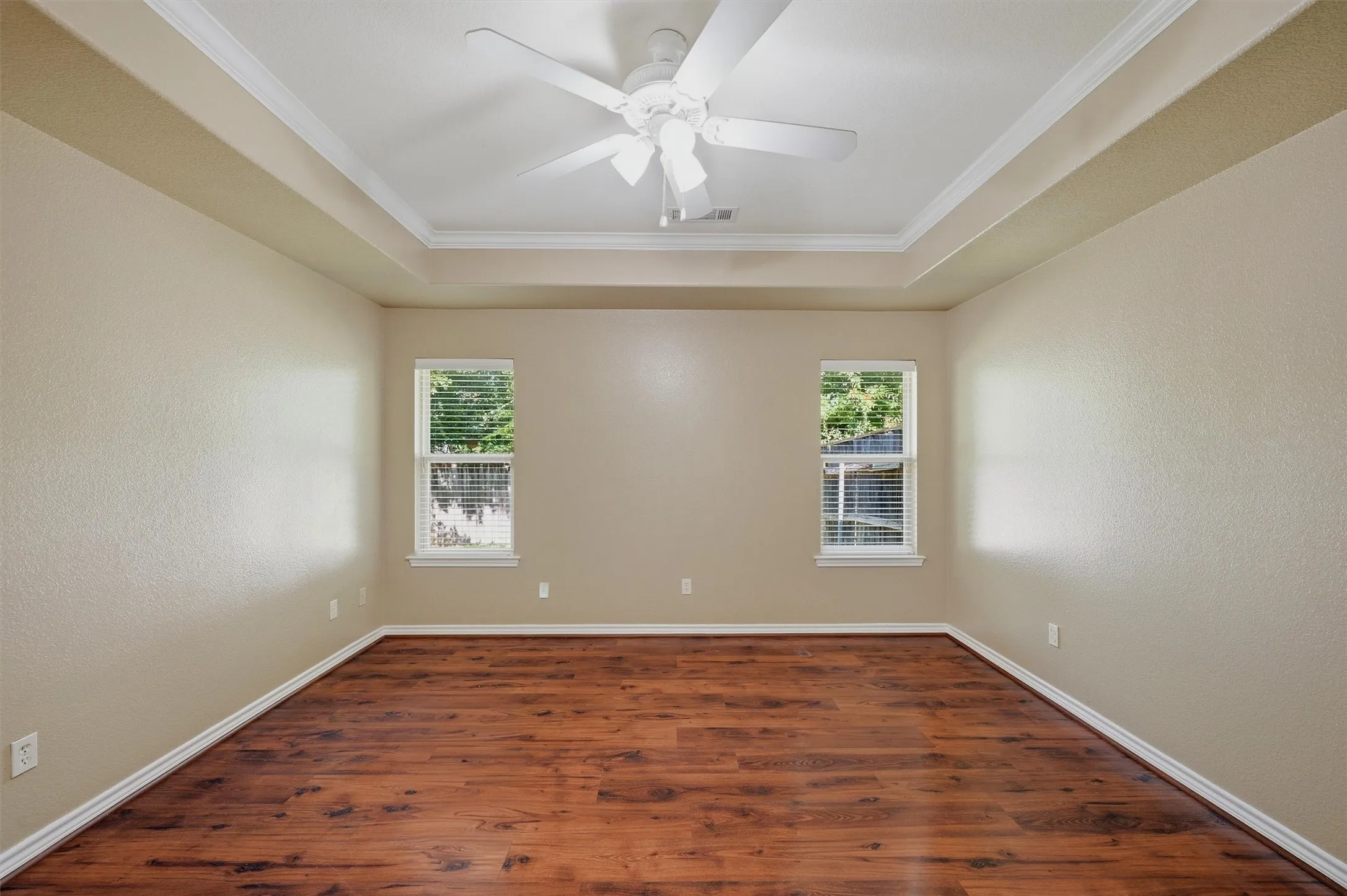 Single Family Residence For Sale in Grayson County , 2704 Rex Cruse Drive, Sherman, Texas 75092, 3 Bedroom, 2 Bathroom, 2 Garage spaces, 1,622 Sqft, built in 2008, mls#21317320, Real Estate Agent in Sherman, Homes For Sale in Grayson county, Homes For Sale in Sherman, Realtor in Sherman Texas, Real Estate Brokerage Independent Realty Texas, Luminita Cordes Realtor