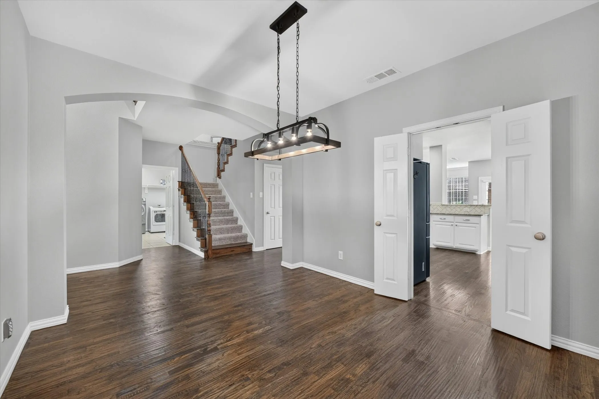 Single Family Residence For Sale in Denton County , 8417 Bayberry Avenue, Lantana, Texas 76226, 4 Bedroom, 4 Bathroom, 2 Garage spaces, 3,450 Sqft, built in 2010, mls#21322729, Real Estate Agent in Lantana, Homes For Sale in Denton county, Homes For Sale in Lantana, Realtor in Lantana Texas, Real Estate Brokerage Independent Realty Texas, Luminita Cordes Realtor