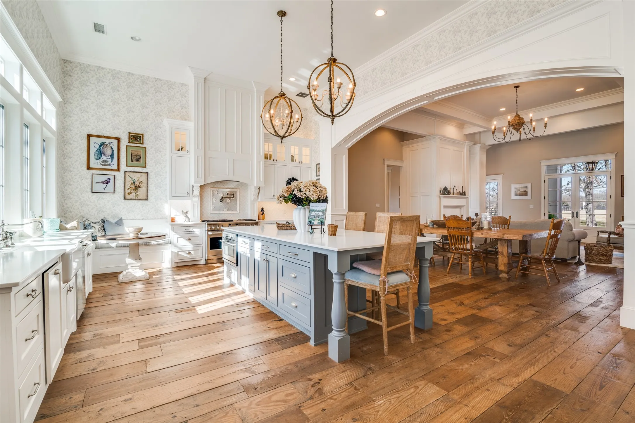 Single Family Residence For Sale in Hunt County , 7968 County Road 2412, Quinlan, Texas 75474, 4 Bedroom, 3 Bathroom, 2 Garage spaces, 4,289 Sqft, built in 2018, mls#21324073, Real Estate Agent in Quinlan, Homes For Sale in Hunt county, Homes For Sale in Quinlan, Realtor in Quinlan Texas, Real Estate Brokerage Independent Realty Texas, Luminita Cordes Realtor
