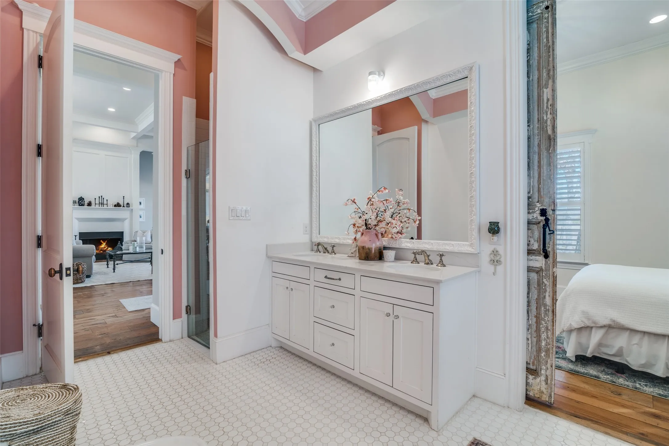 Single Family Residence For Sale in Hunt County , 7968 County Road 2412, Quinlan, Texas 75474, 4 Bedroom, 3 Bathroom, 2 Garage spaces, 4,289 Sqft, built in 2018, mls#21324073, Real Estate Agent in Quinlan, Homes For Sale in Hunt county, Homes For Sale in Quinlan, Realtor in Quinlan Texas, Real Estate Brokerage Independent Realty Texas, Luminita Cordes Realtor