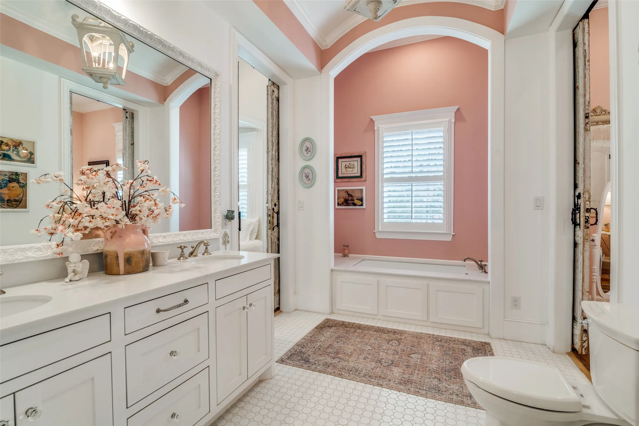 Single Family Residence For Sale in Hunt County , 7968 County Road 2412, Quinlan, Texas 75474, 4 Bedroom, 3 Bathroom, 2 Garage spaces, 4,289 Sqft, built in 2018, mls#21324073, Real Estate Agent in Quinlan, Homes For Sale in Hunt county, Homes For Sale in Quinlan, Realtor in Quinlan Texas, Real Estate Brokerage Independent Realty Texas, Luminita Cordes Realtor