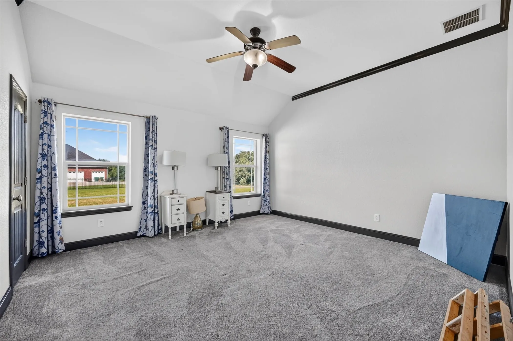 Single Family Residence For Rent in Wise County , 308 W Aurora Vista Trail, Aurora, Texas 76078, 4 Bedroom, 4 Bathroom, 2 Garage spaces, 3,882 Sqft, built in 2007, mls#21324090, Real Estate Agent in Aurora, Homes For Rent in Wise county, Homes For Rent in Aurora, Realtor in Aurora Texas, Real Estate Brokerage Independent Realty Texas, Luminita Cordes Realtor