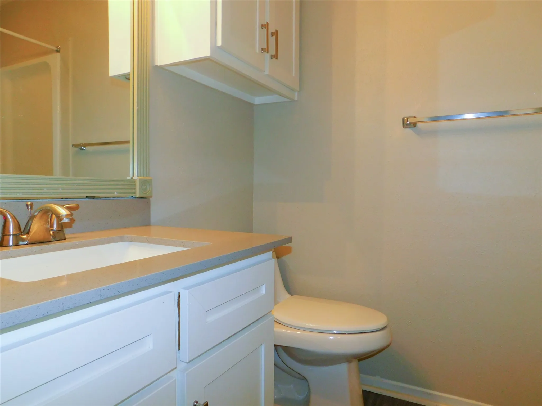 Townhouse For Rent in Denton County , 1137 Dallas Drive, Denton, Texas 76205, 2 Bedroom, 3 Bathroom, Garage spaces, 1,102 Sqft, built in 1982, mls#21323991, Real Estate Agent in Denton, Homes For Rent in Denton county, Homes For Rent in Denton, Realtor in Denton Texas, Real Estate Brokerage Independent Realty Texas, Luminita Cordes Realtor