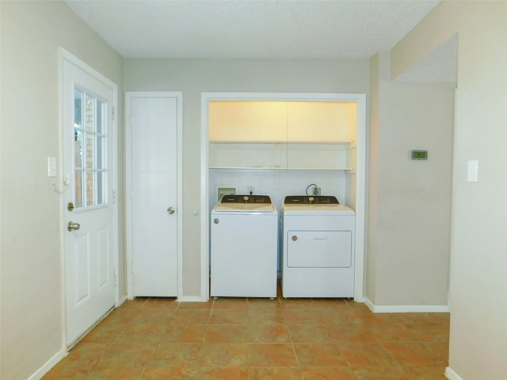 Townhouse For Rent in Denton County , 1137 Dallas Drive, Denton, Texas 76205, 2 Bedroom, 3 Bathroom, Garage spaces, 1,102 Sqft, built in 1982, mls#21323991, Real Estate Agent in Denton, Homes For Rent in Denton county, Homes For Rent in Denton, Realtor in Denton Texas, Real Estate Brokerage Independent Realty Texas, Luminita Cordes Realtor