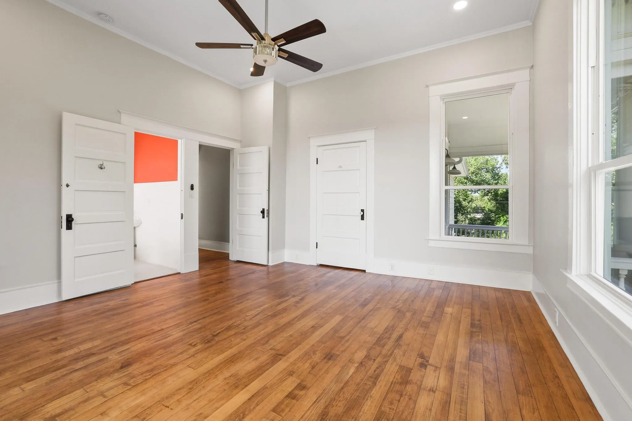 Business For Sale in Grayson County , 511 Travis Street, Sherman, Texas 75090, 0, 0, Garage spaces, 0 Sqft, built in 1900, mls#21323546, Real Estate Agent in Sherman, Homes For Sale in Grayson county, Homes For Sale in Sherman, Realtor in Sherman Texas, Real Estate Brokerage Independent Realty Texas, Luminita Cordes Realtor