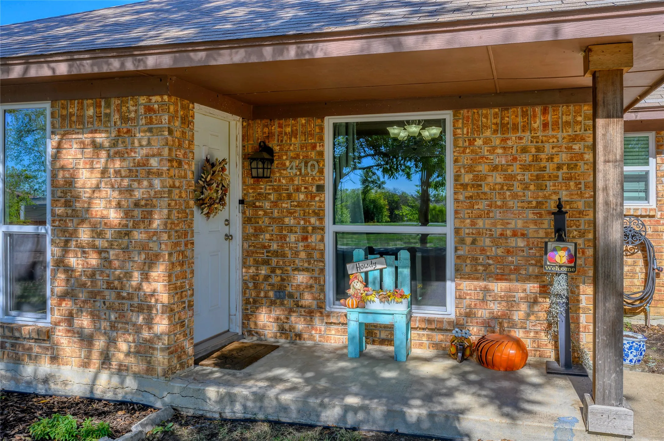 Single Family Residence For Sale in Collin County , 410 E Hazelwood Street, Princeton, Texas 75407, 3 Bedroom, 2 Bathroom, 1 Garage spaces, 1,254 Sqft, built in 1985, mls#21309730, Real Estate Agent in Princeton, Homes For Sale in Collin county, Homes For Sale in Princeton, Realtor in Princeton Texas, Real Estate Brokerage Independent Realty Texas, Luminita Cordes Realtor