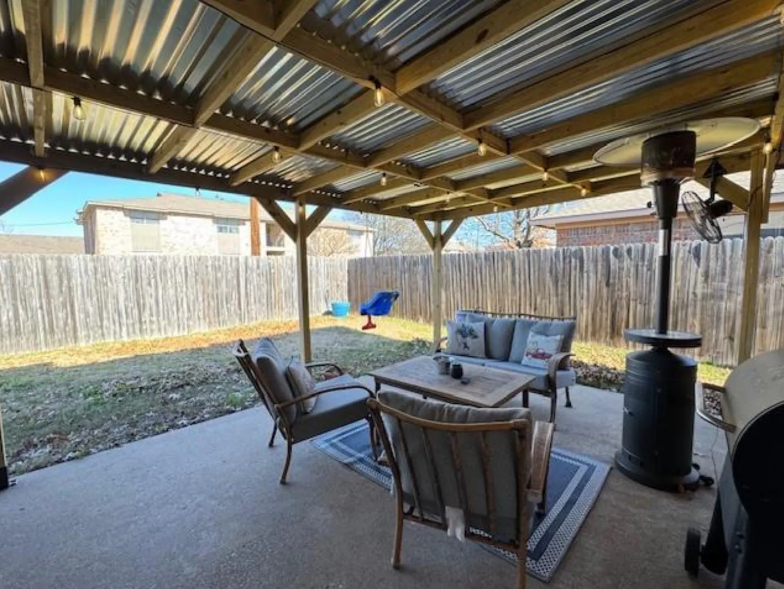 Single Family Residence For Sale in Collin County , 410 E Hazelwood Street, Princeton, Texas 75407, 3 Bedroom, 2 Bathroom, 1 Garage spaces, 1,254 Sqft, built in 1985, mls#21309730, Real Estate Agent in Princeton, Homes For Sale in Collin county, Homes For Sale in Princeton, Realtor in Princeton Texas, Real Estate Brokerage Independent Realty Texas, Luminita Cordes Realtor
