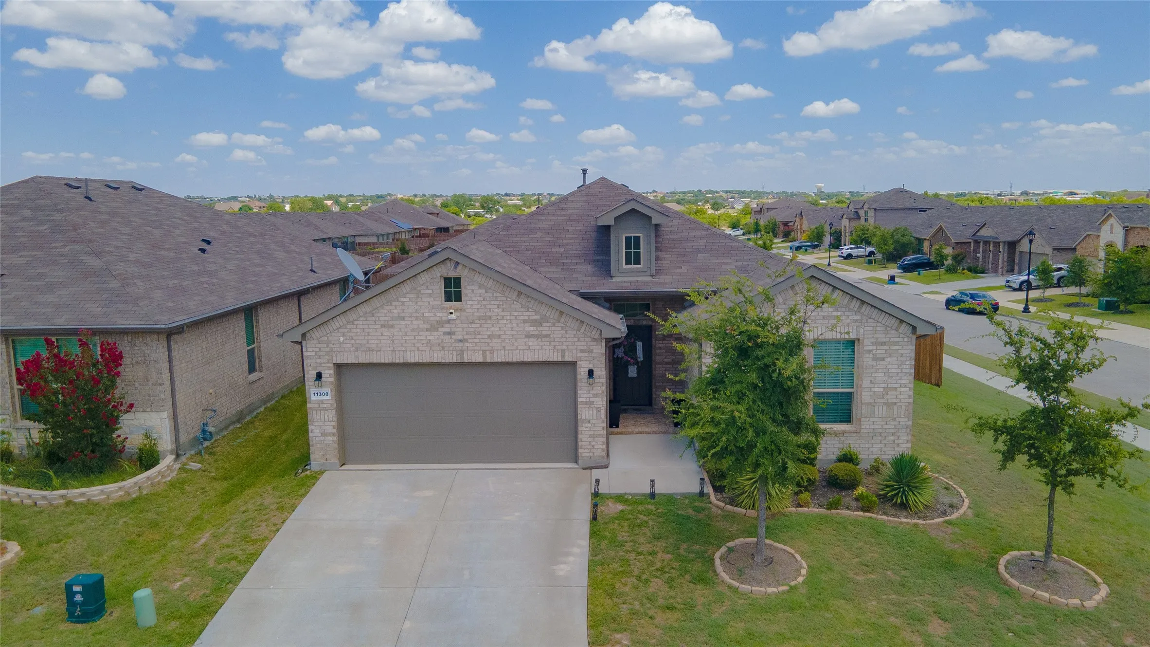 Single Family Residence For Sale in Tarrant County , 11300 Guinness Drive, Fort Worth, Texas 76052, 4 Bedroom, 2 Bathroom, 2 Garage spaces, 1,762 Sqft, built in 2021, Price $370,000, mls#21303453, Real Estate Agent in Fort Worth, Homes For Sale in Tarrant county, Homes For Sale in Fort Worth, Realtor in Fort Worth Texas, Real Estate Brokerage Independent Realty Texas, Luminita Cordes Realtor