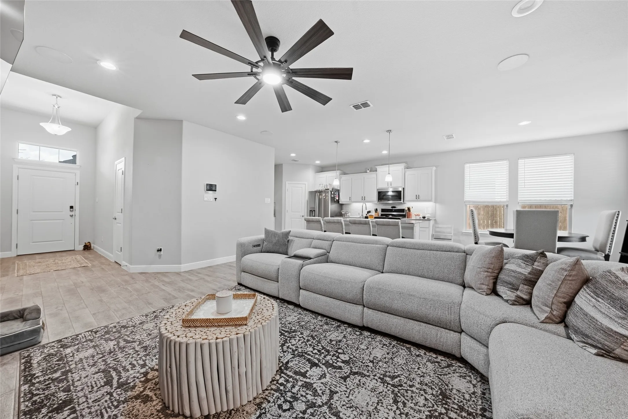 Single Family Residence For Sale in Tarrant County , 11300 Guinness Drive, Fort Worth, Texas 76052, 4 Bedroom, 2 Bathroom, 2 Garage spaces, 1,762 Sqft, built in 2021, Price $370,000, mls#21303453, Real Estate Agent in Fort Worth, Homes For Sale in Tarrant county, Homes For Sale in Fort Worth, Realtor in Fort Worth Texas, Real Estate Brokerage Independent Realty Texas, Luminita Cordes Realtor
