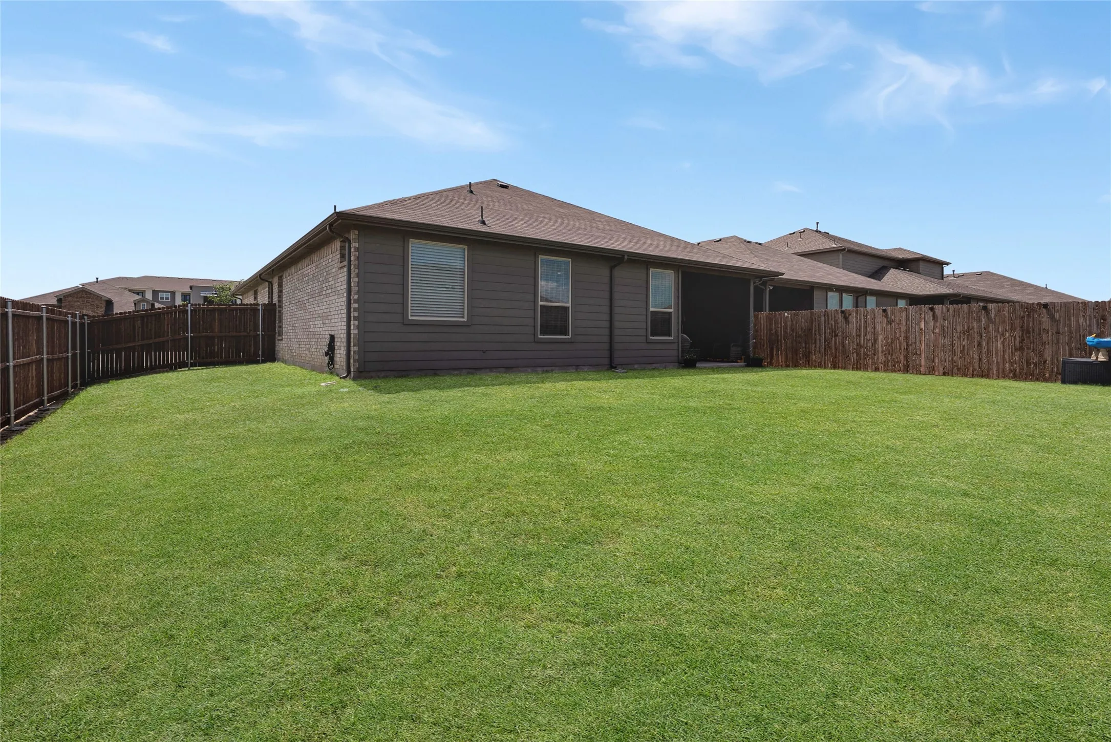 Single Family Residence For Sale in Tarrant County , 11300 Guinness Drive, Fort Worth, Texas 76052, 4 Bedroom, 2 Bathroom, 2 Garage spaces, 1,762 Sqft, built in 2021, Price $370,000, mls#21303453, Real Estate Agent in Fort Worth, Homes For Sale in Tarrant county, Homes For Sale in Fort Worth, Realtor in Fort Worth Texas, Real Estate Brokerage Independent Realty Texas, Luminita Cordes Realtor