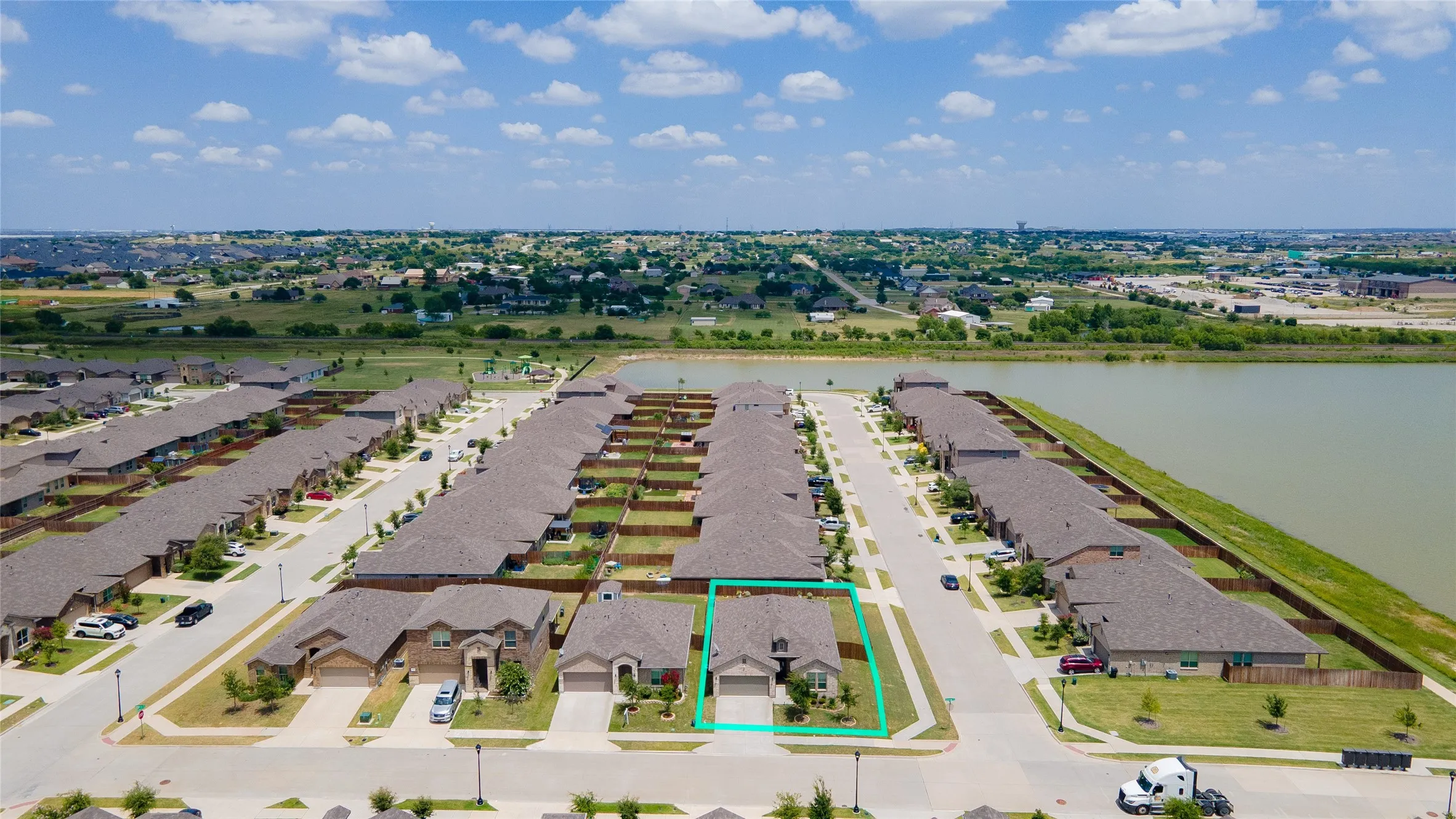Single Family Residence For Sale in Tarrant County , 11300 Guinness Drive, Fort Worth, Texas 76052, 4 Bedroom, 2 Bathroom, 2 Garage spaces, 1,762 Sqft, built in 2021, Price $370,000, mls#21303453, Real Estate Agent in Fort Worth, Homes For Sale in Tarrant county, Homes For Sale in Fort Worth, Realtor in Fort Worth Texas, Real Estate Brokerage Independent Realty Texas, Luminita Cordes Realtor