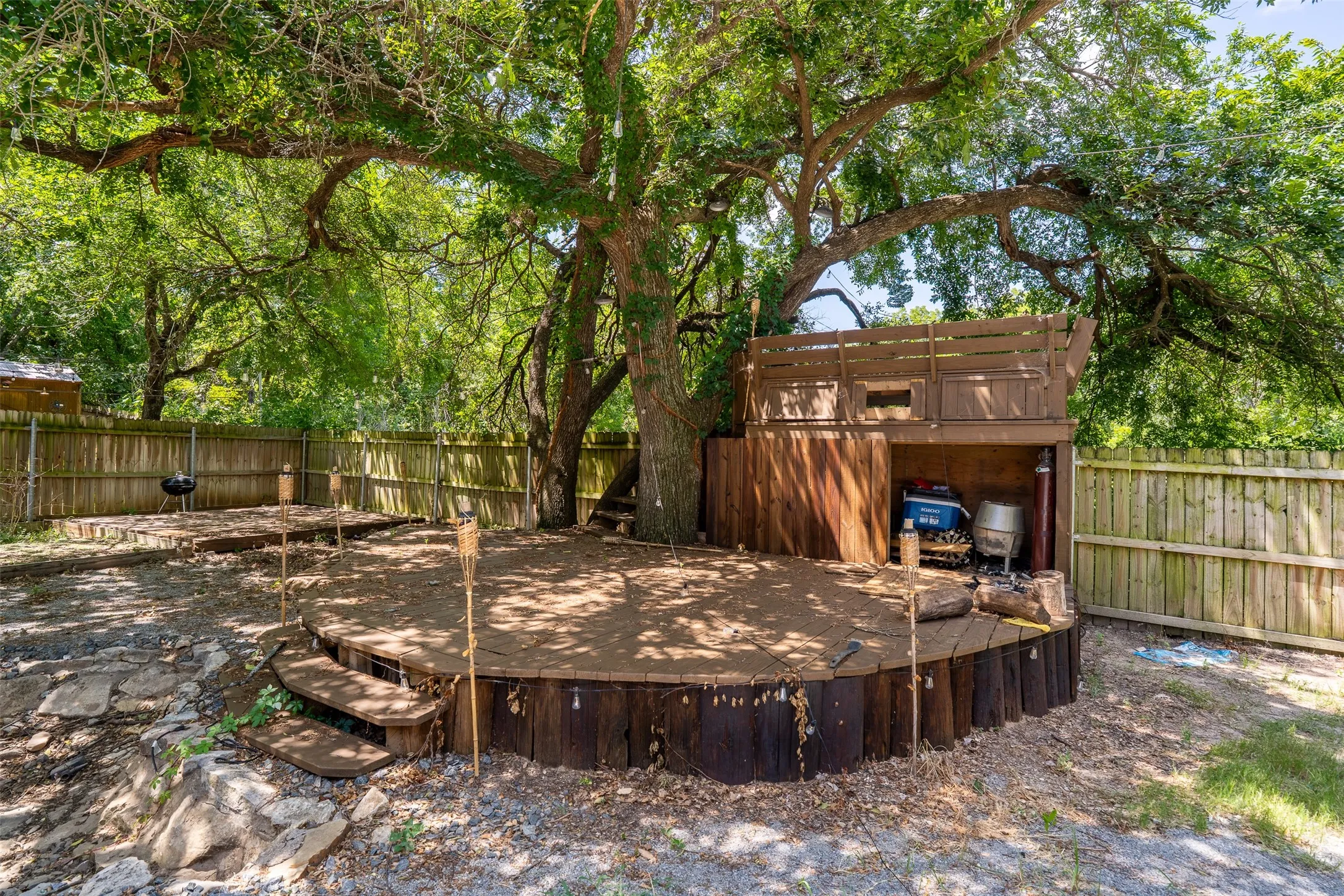 Single Family Residence For Sale in Erath County , 712 Spring Meadow Street, Stephenville, Texas 76401, 3 Bedrooms, 2 Bathrooms, 2 Garage spaces, 1,858 Sqft, built in 2016, Price $415,000, mls#21311410, Real Estate Agent in Stephenville, Homes For Sale in Erath county, Homes For Sale in Stephenville, Realtor in Stephenville Texas, Real Estate Brokerage Independent Realty Texas, Luminita Cordes Realtor