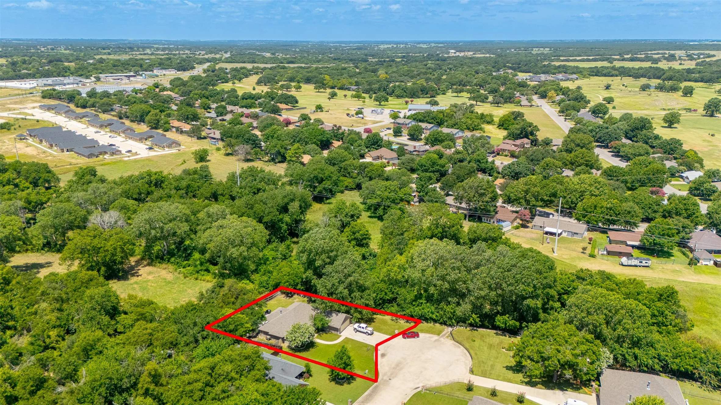 Single Family Residence For Sale in Erath County , 712 Spring Meadow Street, Stephenville, Texas 76401, 3 Bedrooms, 2 Bathrooms, 2 Garage spaces, 1,858 Sqft, built in 2016, Price $415,000, mls#21311410, Real Estate Agent in Stephenville, Homes For Sale in Erath county, Homes For Sale in Stephenville, Realtor in Stephenville Texas, Real Estate Brokerage Independent Realty Texas, Luminita Cordes Realtor