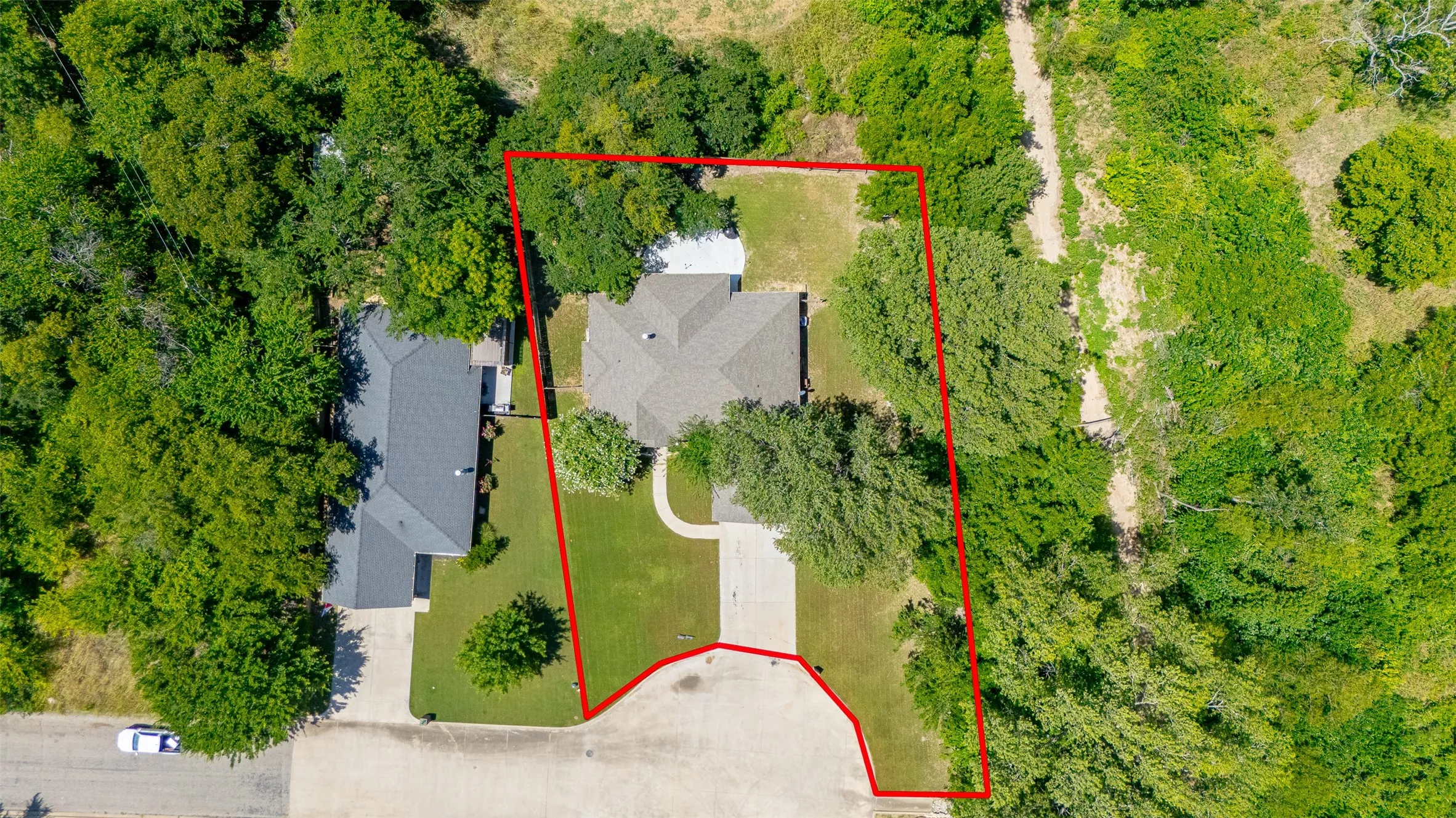 Single Family Residence For Sale in Erath County , 712 Spring Meadow Street, Stephenville, Texas 76401, 3 Bedrooms, 2 Bathrooms, 2 Garage spaces, 1,858 Sqft, built in 2016, Price $415,000, mls#21311410, Real Estate Agent in Stephenville, Homes For Sale in Erath county, Homes For Sale in Stephenville, Realtor in Stephenville Texas, Real Estate Brokerage Independent Realty Texas, Luminita Cordes Realtor