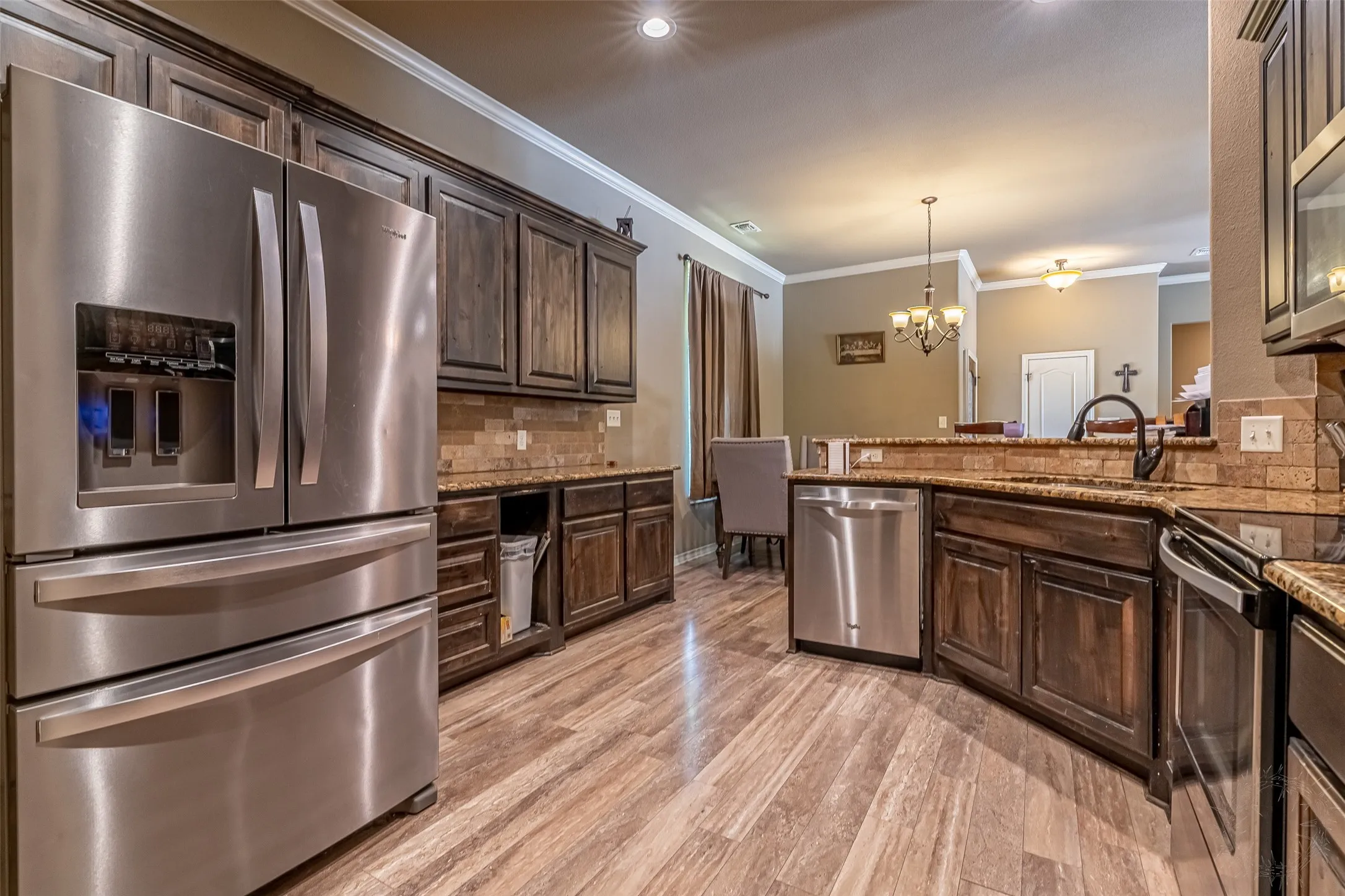 Single Family Residence For Sale in Erath County , 712 Spring Meadow Street, Stephenville, Texas 76401, 3 Bedrooms, 2 Bathrooms, 2 Garage spaces, 1,858 Sqft, built in 2016, Price $415,000, mls#21311410, Real Estate Agent in Stephenville, Homes For Sale in Erath county, Homes For Sale in Stephenville, Realtor in Stephenville Texas, Real Estate Brokerage Independent Realty Texas, Luminita Cordes Realtor