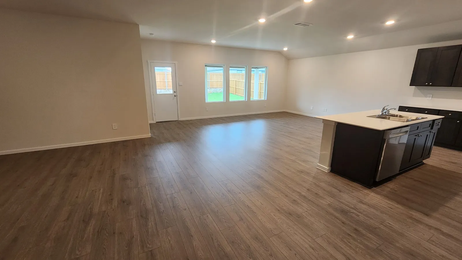 Single Family Residence For Sale in Collin County , 508 White Willow Drive, Josephine, Texas 75189, 4 Bedroom, 2 Bathroom, 2 Garage spaces, 2,037 Sqft, built in 2026, mls#21324136, Real Estate Agent in Josephine, Homes For Sale in Collin county, Homes For Sale in Josephine, Realtor in Josephine Texas, Real Estate Brokerage Independent Realty Texas, Luminita Cordes Realtor