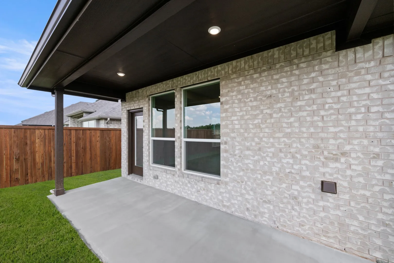 Single Family Residence For Sale in Denton County , 7325 Lavender Lane, Ponder, Texas 76259, 5 Bedroom, 3 Bathroom, 2 Garage spaces, 2,888 Sqft, built in 2026, mls#21324088, Real Estate Agent in Ponder, Homes For Sale in Denton county, Homes For Sale in Ponder, Realtor in Ponder Texas, Real Estate Brokerage Independent Realty Texas, Luminita Cordes Realtor