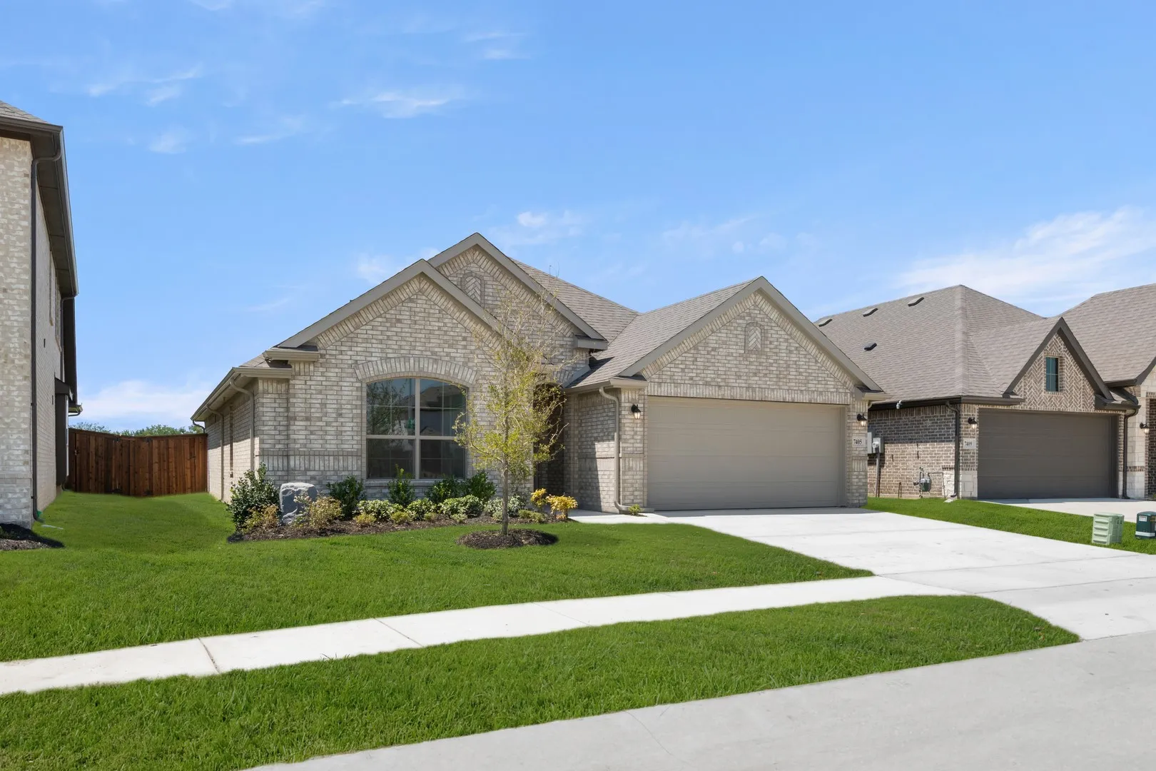 DFW-Meadow Park-Concept 1660-7405 Lavender Lane- Front- Risewell Homes-2