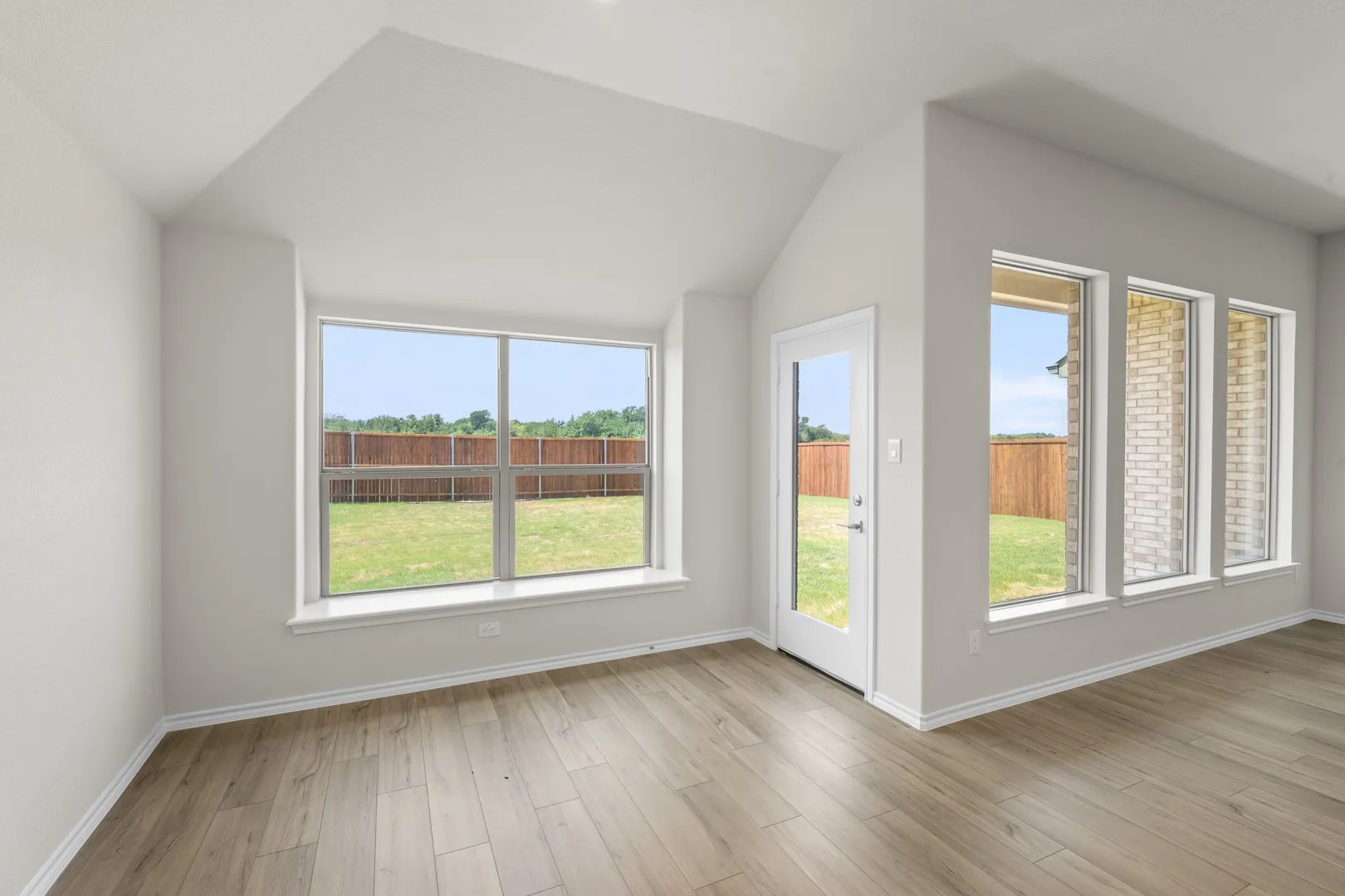 DFW-Meadow Park-Concept 1660-7405 Lavender Lane- Dining- Risewell Homes
