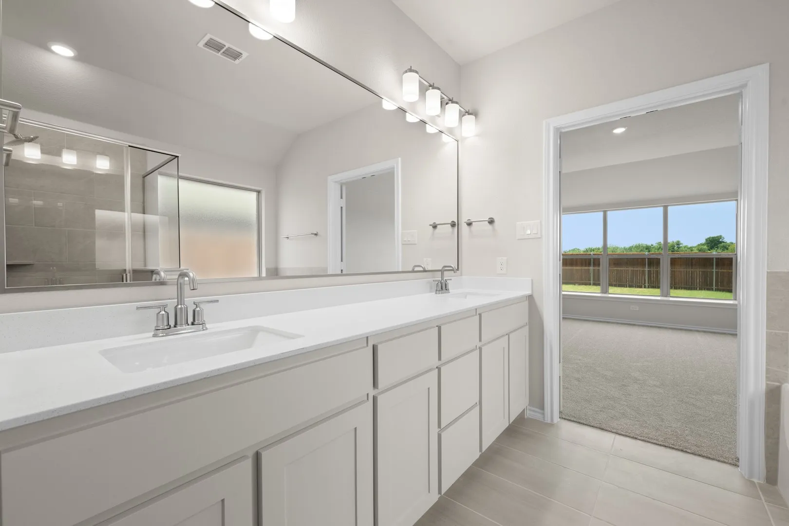 DFW-Meadow Park-Concept 1660-7405 Lavender Lane-Primary Suite- Risewell Homes-5