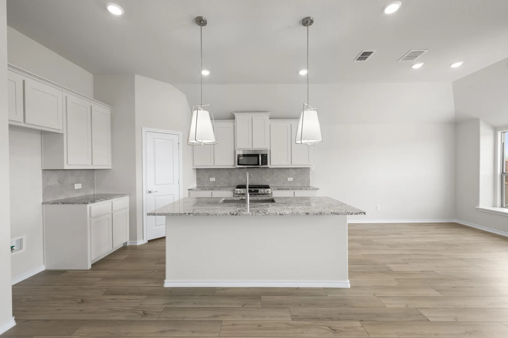 DFW-Meadow Park-Concept 1660-7405 Lavender Lane- Kitchen- Risewell Homes-2
