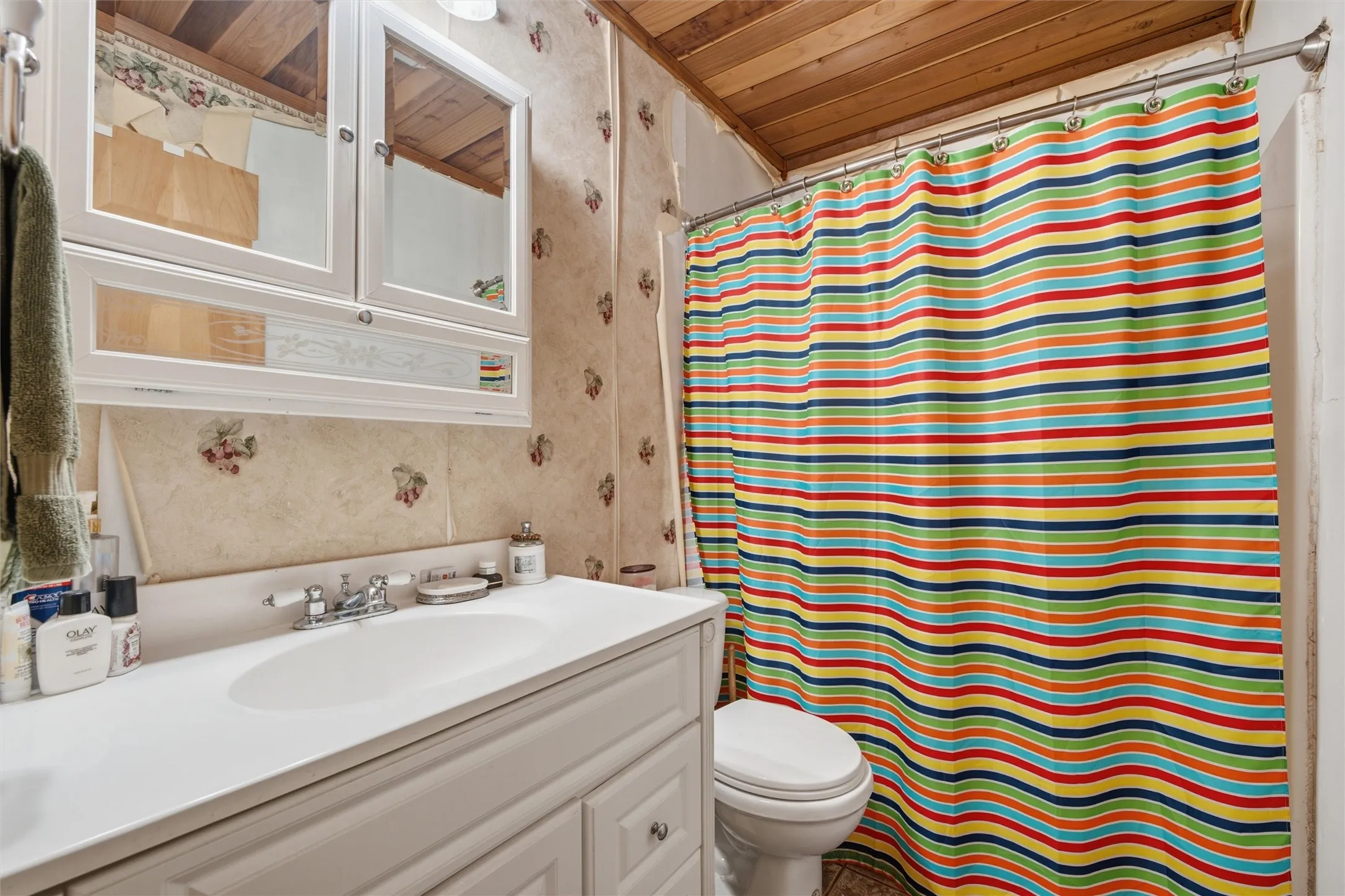 Farm For Sale in Mc Lennan County , 4554 Eddy Gatesville Parkway, Moody, Texas 76557, 1 Bedroom, 1 Bathroom, Garage spaces, 572 Sqft, built in 2003, mls#21317095, Real Estate Agent in Moody, Homes For Sale in Mc Lennan county, Homes For Sale in Moody, Realtor in Moody Texas, Real Estate Brokerage Independent Realty Texas, Luminita Cordes Realtor
