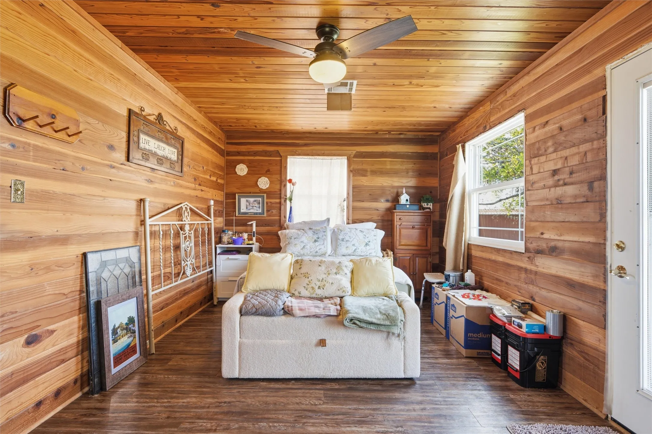 Farm For Sale in Mc Lennan County , 4554 Eddy Gatesville Parkway, Moody, Texas 76557, 1 Bedroom, 1 Bathroom, Garage spaces, 572 Sqft, built in 2003, mls#21317095, Real Estate Agent in Moody, Homes For Sale in Mc Lennan county, Homes For Sale in Moody, Realtor in Moody Texas, Real Estate Brokerage Independent Realty Texas, Luminita Cordes Realtor