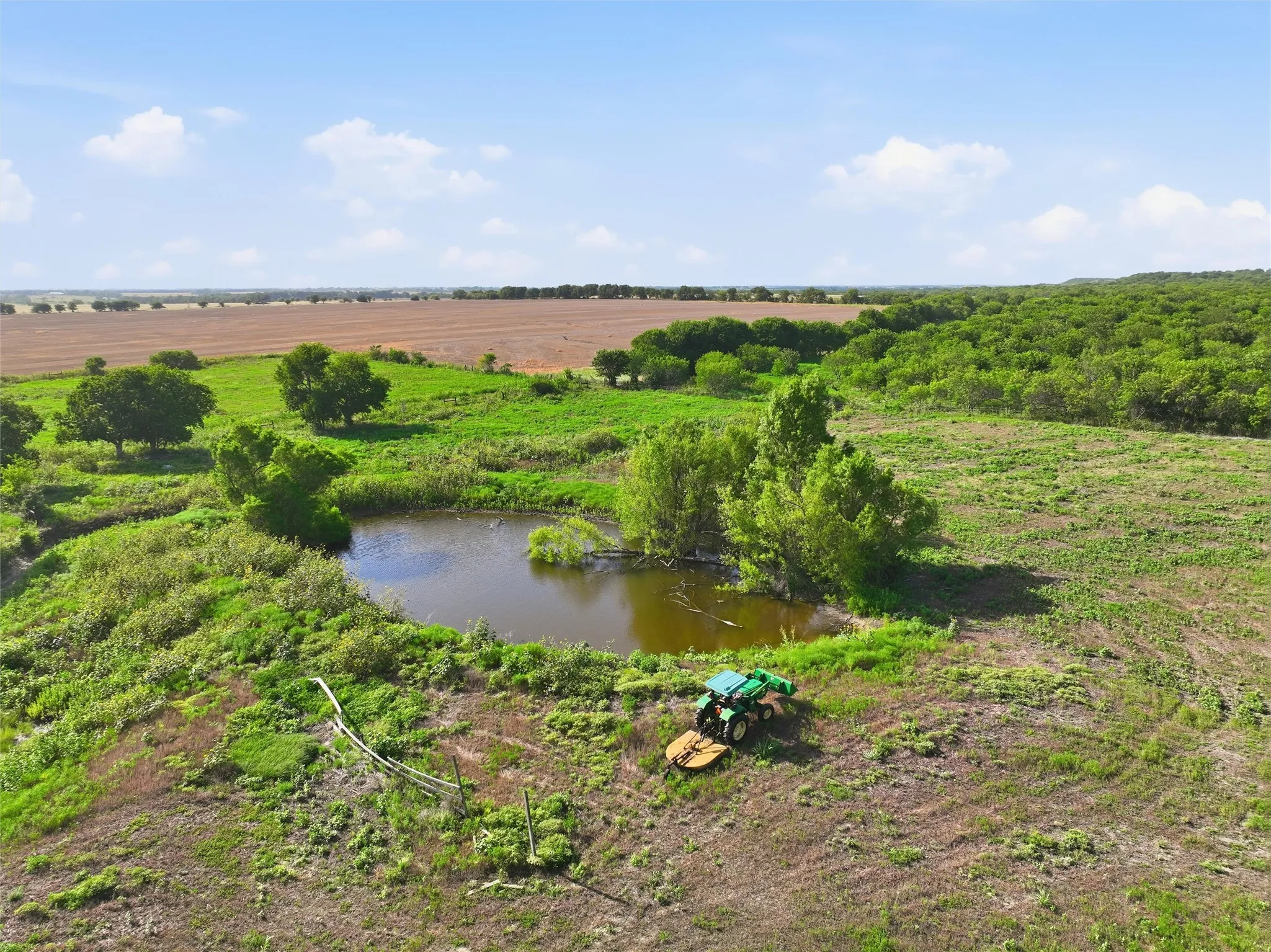 Farm For Sale in Mc Lennan County , 4554 Eddy Gatesville Parkway, Moody, Texas 76557, 1 Bedroom, 1 Bathroom, Garage spaces, 572 Sqft, built in 2003, mls#21317095, Real Estate Agent in Moody, Homes For Sale in Mc Lennan county, Homes For Sale in Moody, Realtor in Moody Texas, Real Estate Brokerage Independent Realty Texas, Luminita Cordes Realtor