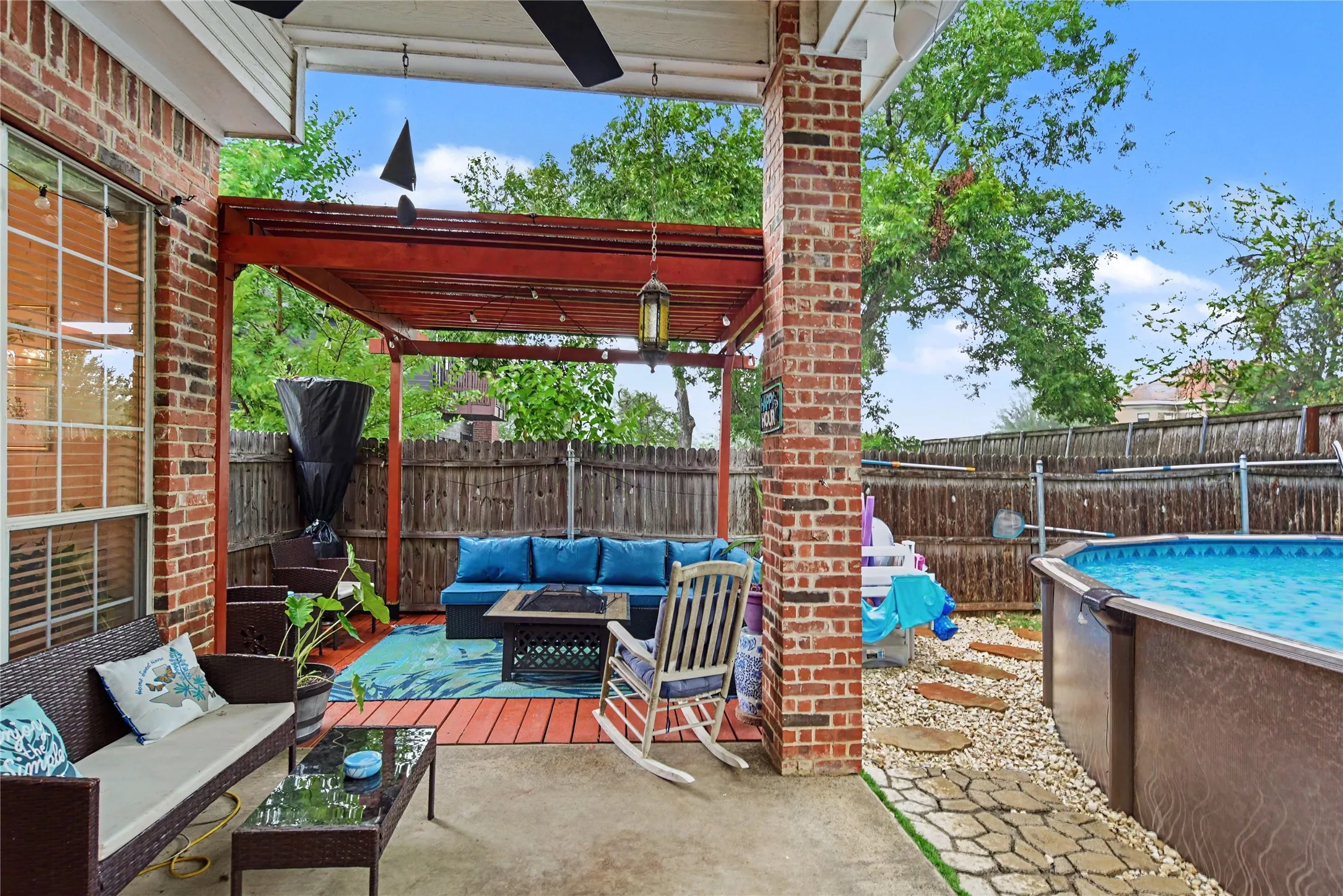 Single Family Residence For Sale in Kaufman County , 4 Griffith Court, Terrell, Texas 75160, 4 Bedroom, 3 Bathroom, 2 Garage spaces, 3,146 Sqft, built in 2000, mls#21324161, Real Estate Agent in Terrell, Homes For Sale in Kaufman county, Homes For Sale in Terrell, Realtor in Terrell Texas, Real Estate Brokerage Independent Realty Texas, Luminita Cordes Realtor
