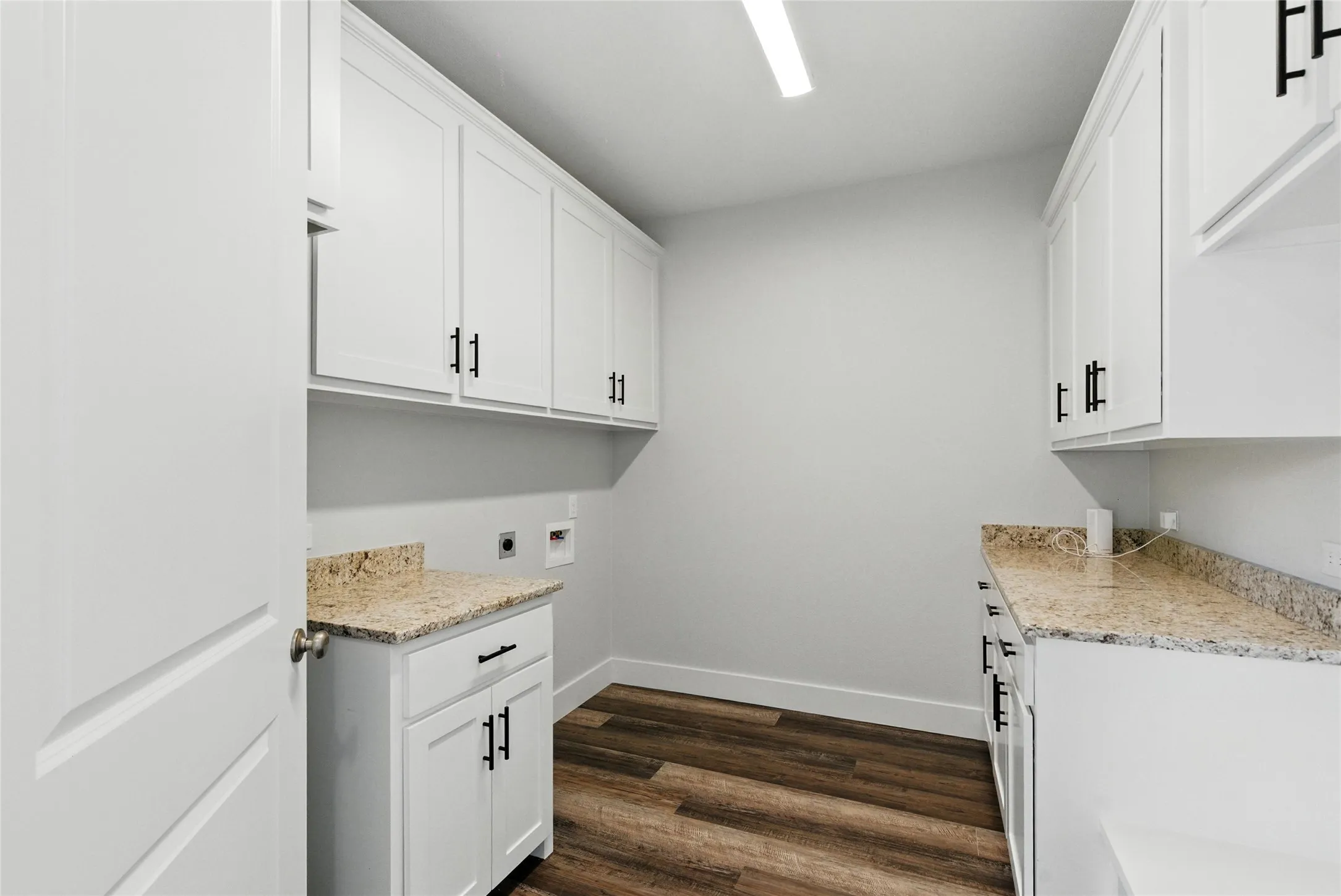 Single Family Residence For Sale in Wise County , 216 Private Road 1735, Chico, Texas 76431, 3 Bedrooms, 3 Bathrooms, Garage spaces, 2,180 Sqft, built in 1979, Price $1,175,000, mls#21324173, Real Estate Agent in Chico, Homes For Sale in Wise county, Homes For Sale in Chico, Realtor in Chico Texas, Real Estate Brokerage Independent Realty Texas, Luminita Cordes Realtor