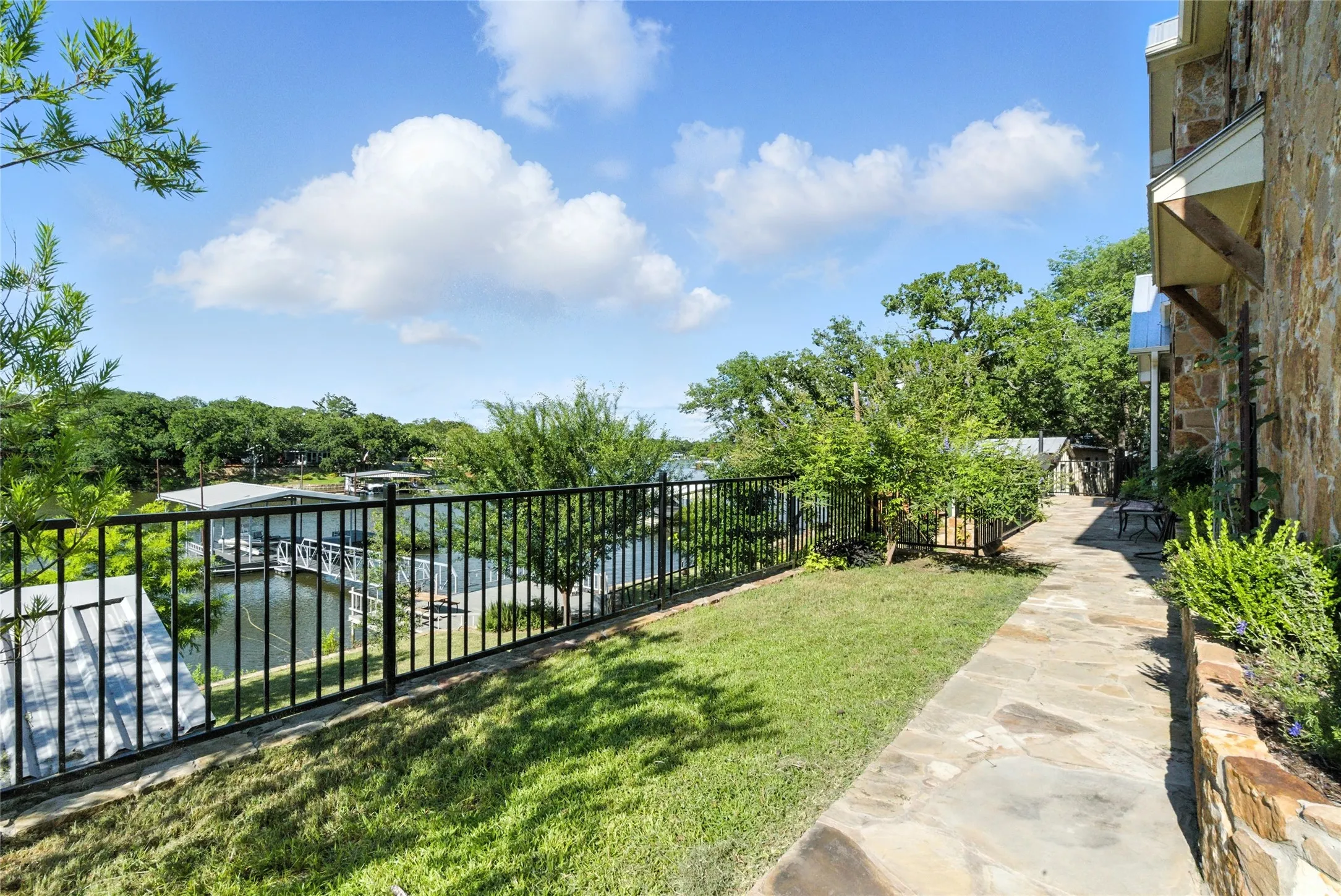 Single Family Residence For Sale in Wise County , 216 Private Road 1735, Chico, Texas 76431, 3 Bedrooms, 3 Bathrooms, Garage spaces, 2,180 Sqft, built in 1979, Price $1,175,000, mls#21324173, Real Estate Agent in Chico, Homes For Sale in Wise county, Homes For Sale in Chico, Realtor in Chico Texas, Real Estate Brokerage Independent Realty Texas, Luminita Cordes Realtor