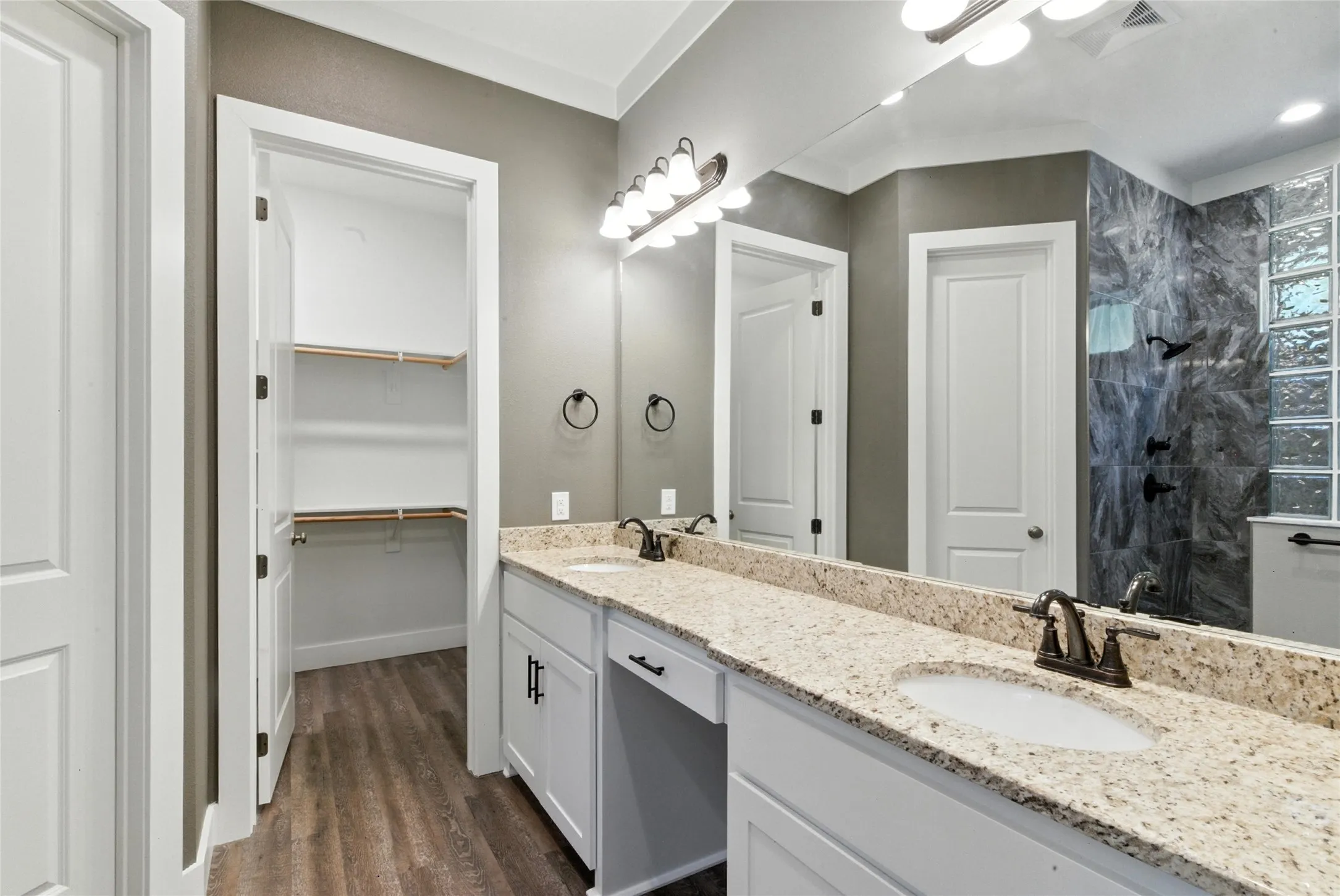 Single Family Residence For Sale in Wise County , 216 Private Road 1735, Chico, Texas 76431, 3 Bedrooms, 3 Bathrooms, Garage spaces, 2,180 Sqft, built in 1979, Price $1,175,000, mls#21324173, Real Estate Agent in Chico, Homes For Sale in Wise county, Homes For Sale in Chico, Realtor in Chico Texas, Real Estate Brokerage Independent Realty Texas, Luminita Cordes Realtor