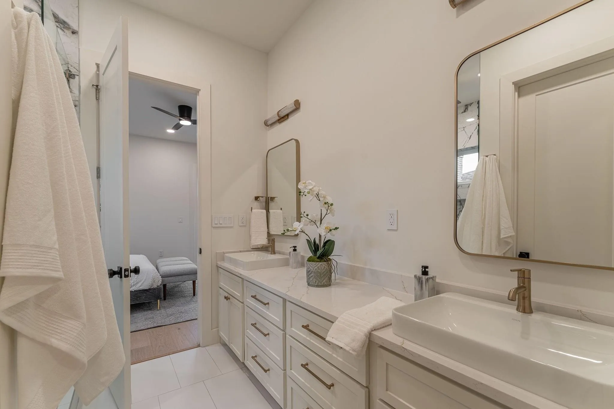 Single Family Residence For Rent in Dallas County , 2001 Lucille Street, Dallas, Texas 75204, 3 Bedroom, 4 Bathroom, 2 Garage spaces, 2,258 Sqft, built in 2025, mls#21323426, Real Estate Agent in Dallas, Homes For Rent in Dallas county, Homes For Rent in Dallas, Realtor in Dallas Texas, Real Estate Brokerage Independent Realty Texas, Luminita Cordes Realtor