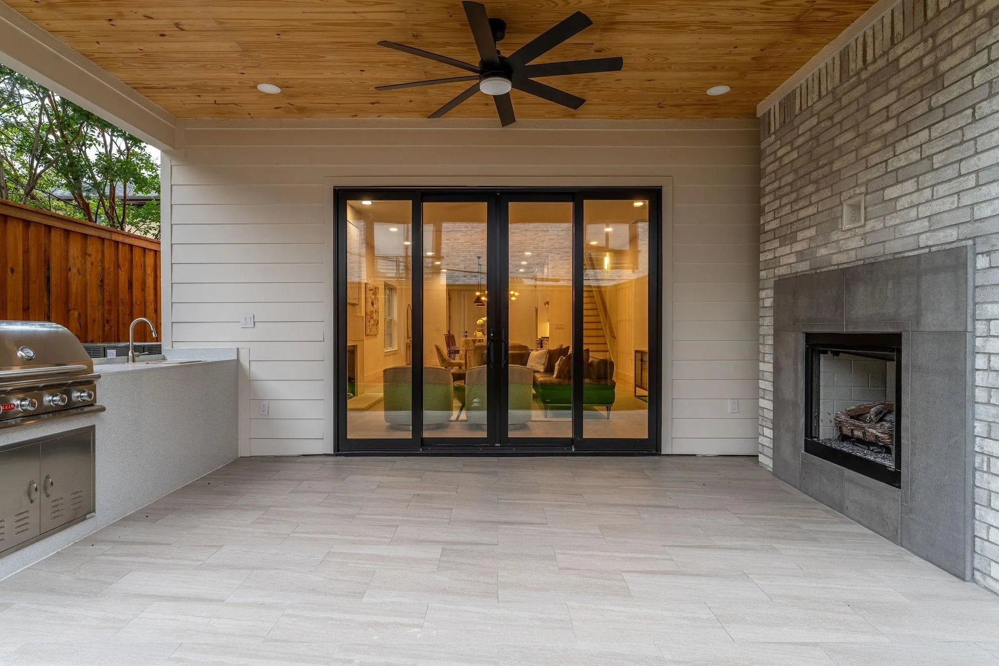 Single Family Residence For Rent in Dallas County , 2001 Lucille Street, Dallas, Texas 75204, 3 Bedroom, 4 Bathroom, 2 Garage spaces, 2,258 Sqft, built in 2025, mls#21323426, Real Estate Agent in Dallas, Homes For Rent in Dallas county, Homes For Rent in Dallas, Realtor in Dallas Texas, Real Estate Brokerage Independent Realty Texas, Luminita Cordes Realtor