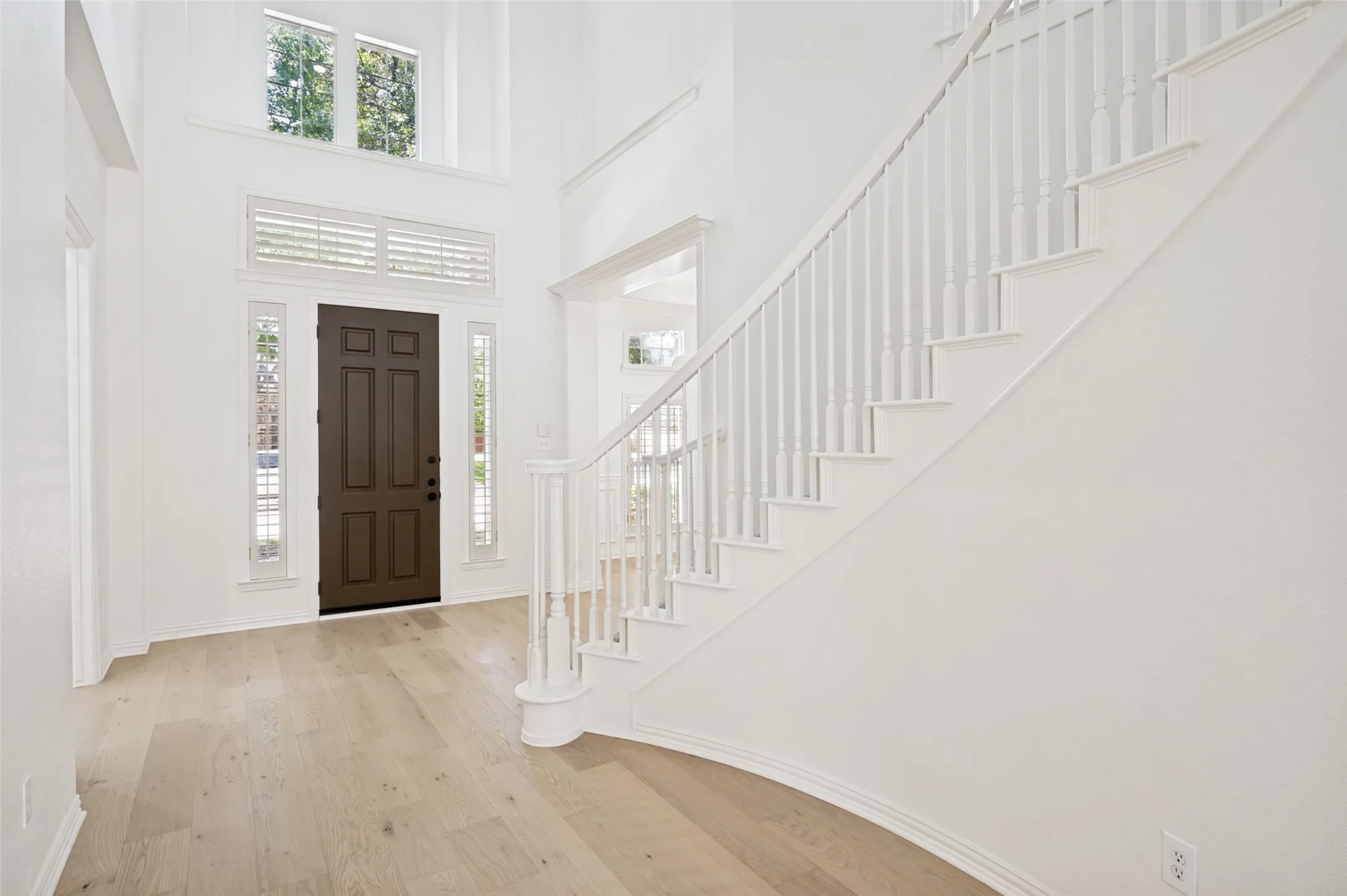 Single Family Residence For Sale in Denton County , 4336 Veneto Drive, Frisco, Texas 75033, 5 Bedroom, 4 Bathroom, 3 Garage spaces, 3,668 Sqft, built in 2001, mls#21322525, Real Estate Agent in Frisco, Homes For Sale in Denton county, Homes For Sale in Frisco, Realtor in Frisco Texas, Real Estate Brokerage Independent Realty Texas, Luminita Cordes Realtor