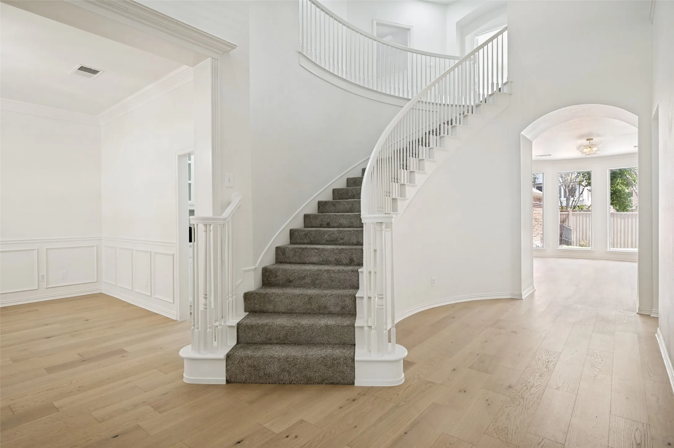 Single Family Residence For Sale in Denton County , 4336 Veneto Drive, Frisco, Texas 75033, 5 Bedroom, 4 Bathroom, 3 Garage spaces, 3,668 Sqft, built in 2001, mls#21322525, Real Estate Agent in Frisco, Homes For Sale in Denton county, Homes For Sale in Frisco, Realtor in Frisco Texas, Real Estate Brokerage Independent Realty Texas, Luminita Cordes Realtor