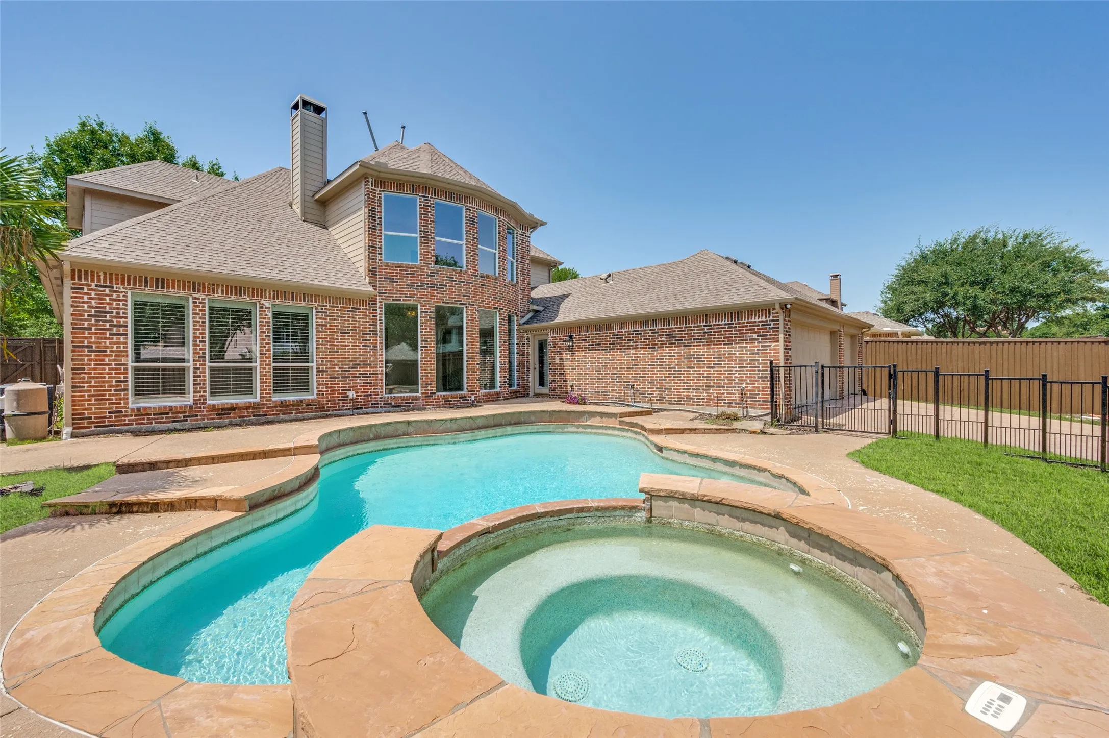 Single Family Residence For Sale in Denton County , 4336 Veneto Drive, Frisco, Texas 75033, 5 Bedroom, 4 Bathroom, 3 Garage spaces, 3,668 Sqft, built in 2001, mls#21322525, Real Estate Agent in Frisco, Homes For Sale in Denton county, Homes For Sale in Frisco, Realtor in Frisco Texas, Real Estate Brokerage Independent Realty Texas, Luminita Cordes Realtor