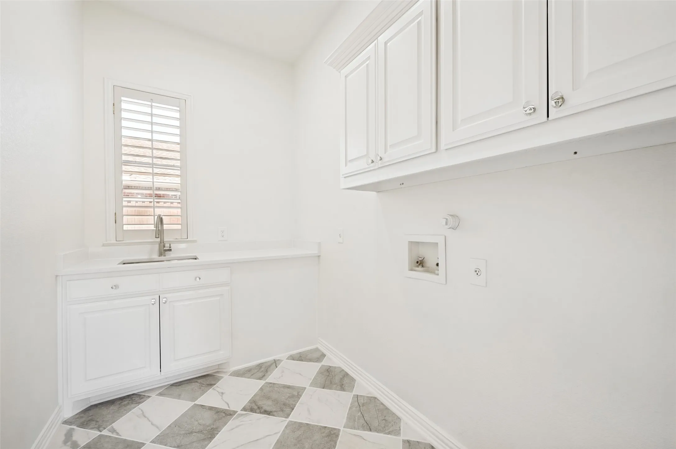 Single Family Residence For Sale in Denton County , 4336 Veneto Drive, Frisco, Texas 75033, 5 Bedroom, 4 Bathroom, 3 Garage spaces, 3,668 Sqft, built in 2001, mls#21322525, Real Estate Agent in Frisco, Homes For Sale in Denton county, Homes For Sale in Frisco, Realtor in Frisco Texas, Real Estate Brokerage Independent Realty Texas, Luminita Cordes Realtor