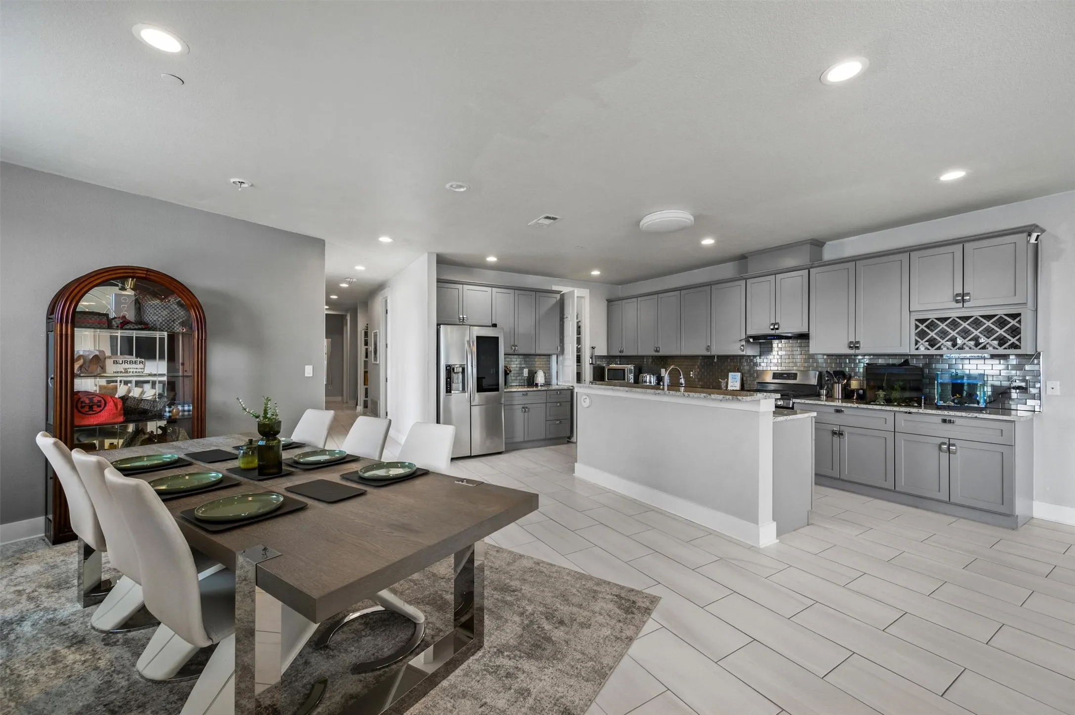 Single Family Residence For Sale in Denton County , 251 S Mill Street 380, Lewisville, Texas 75057, 3 Bedrooms, 4 Bathrooms, 2 Garage spaces, 2,831 Sqft, built in 2018, Price $645,000, mls#21320776, Real Estate Agent in Lewisville, Homes For Sale in Denton county, Homes For Sale in Lewisville, Realtor in Lewisville Texas, Real Estate Brokerage Independent Realty Texas, Luminita Cordes Realtor