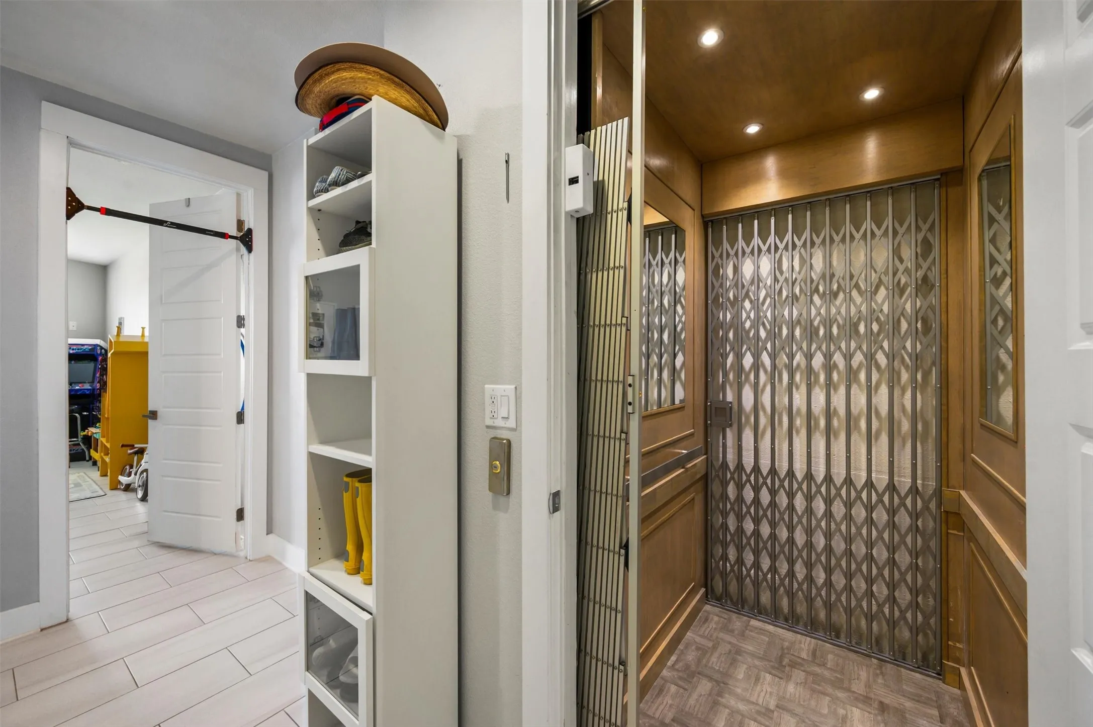 Elevator from Garage to Flat.