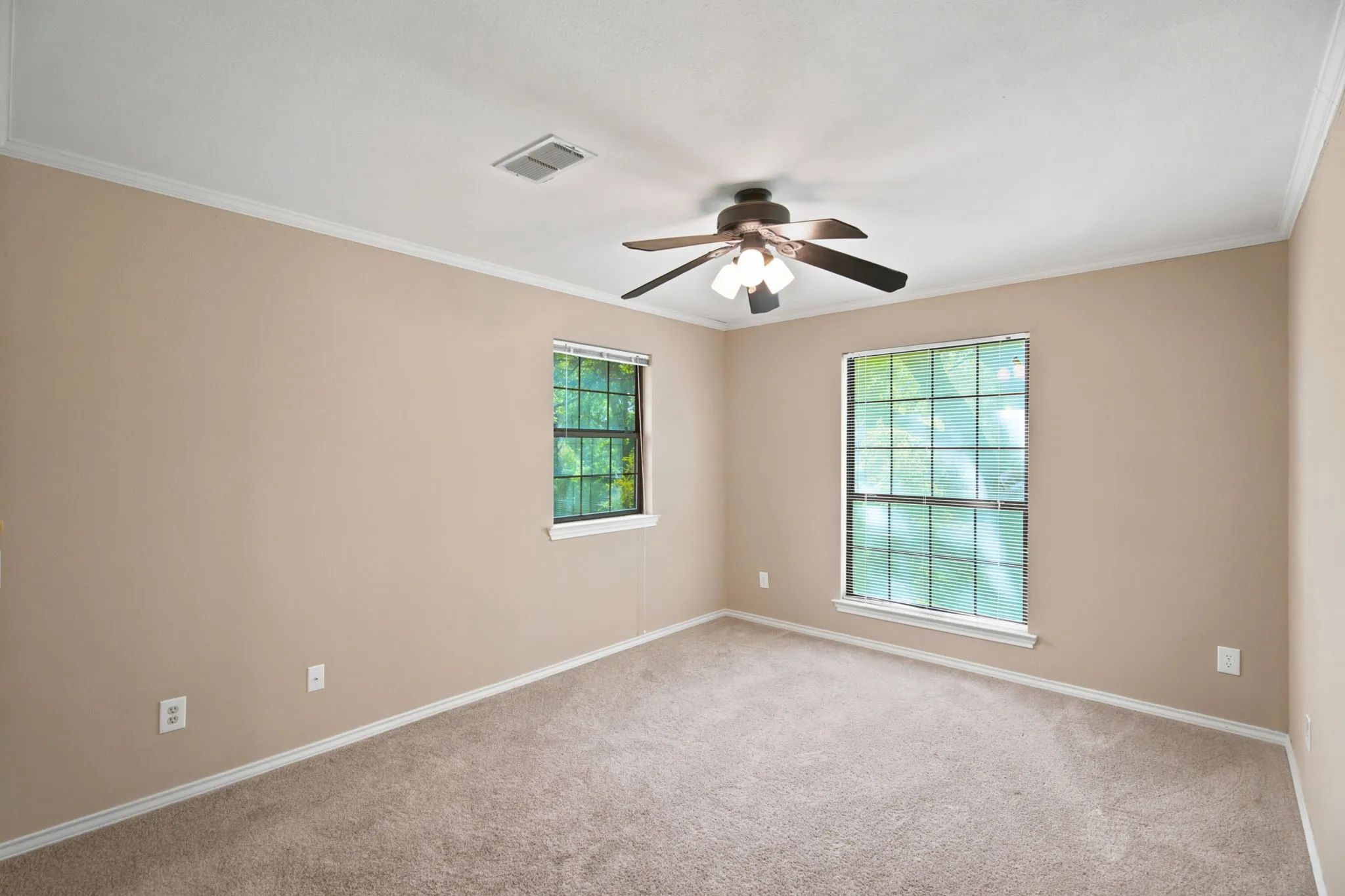 Single Family Residence For Sale in Collin County , 602 Riva Ridge, Wylie, Texas 75098, 3 Bedroom, 3 Bathroom, 2 Garage spaces, 2,862 Sqft, built in 1984, mls#21324034, Real Estate Agent in Wylie, Homes For Sale in Collin county, Homes For Sale in Wylie, Realtor in Wylie Texas, Real Estate Brokerage Independent Realty Texas, Luminita Cordes Realtor