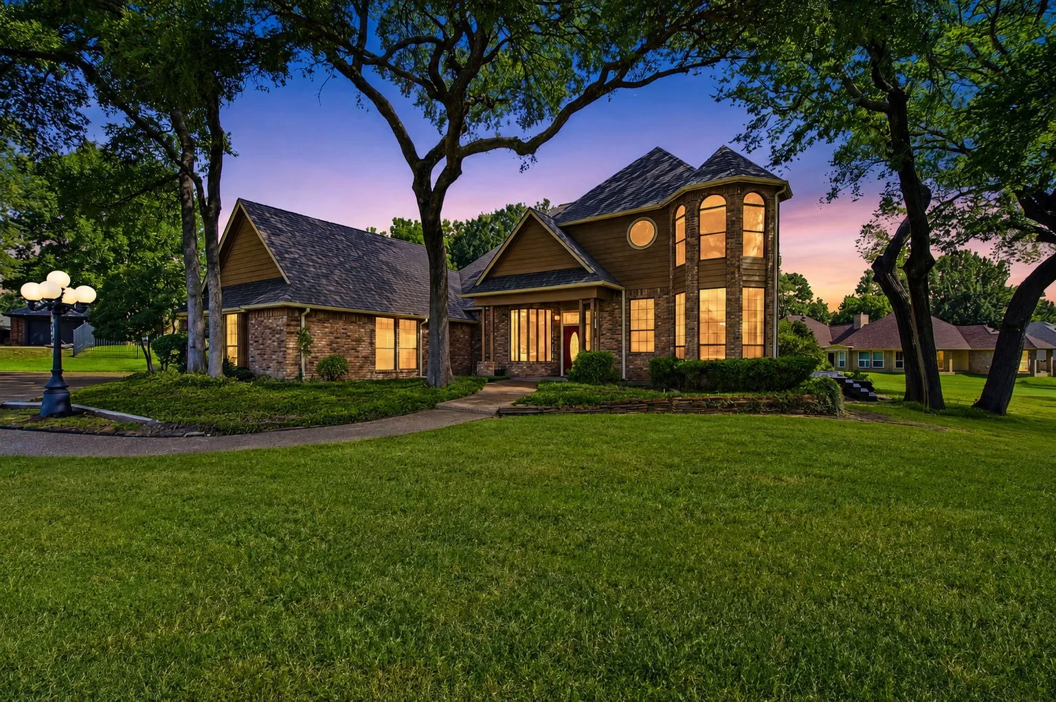 Single Family Residence For Sale in Collin County , 602 Riva Ridge, Wylie, Texas 75098, 3 Bedroom, 3 Bathroom, 2 Garage spaces, 2,862 Sqft, built in 1984, mls#21324034, Real Estate Agent in Wylie, Homes For Sale in Collin county, Homes For Sale in Wylie, Realtor in Wylie Texas, Real Estate Brokerage Independent Realty Texas, Luminita Cordes Realtor