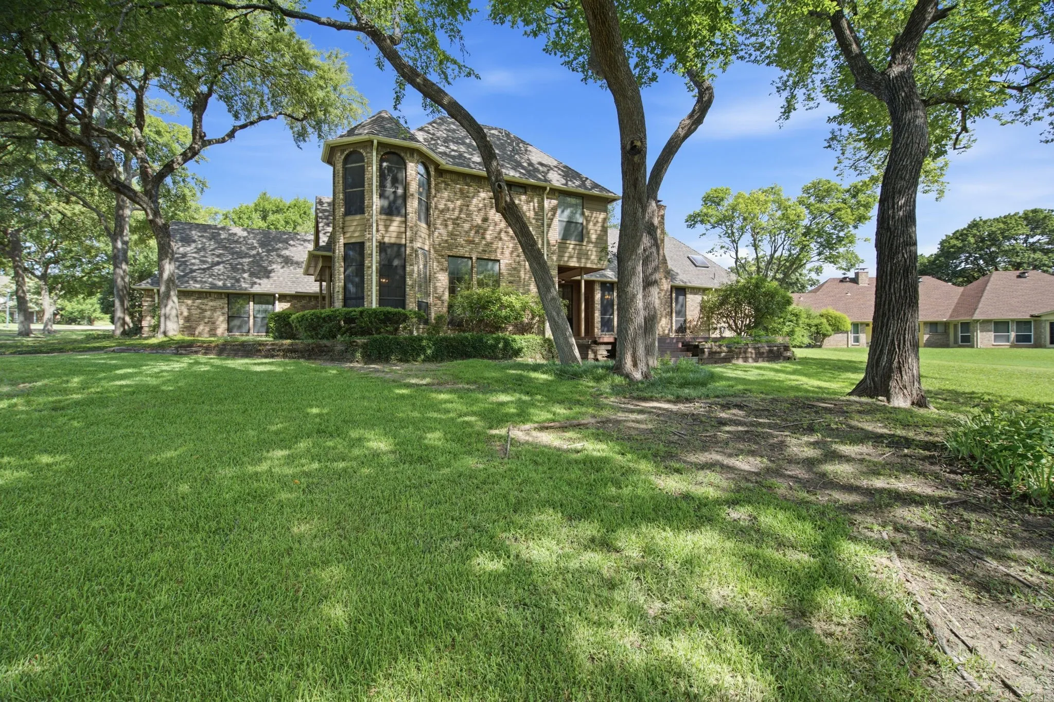 Single Family Residence For Sale in Collin County , 602 Riva Ridge, Wylie, Texas 75098, 3 Bedroom, 3 Bathroom, 2 Garage spaces, 2,862 Sqft, built in 1984, mls#21324034, Real Estate Agent in Wylie, Homes For Sale in Collin county, Homes For Sale in Wylie, Realtor in Wylie Texas, Real Estate Brokerage Independent Realty Texas, Luminita Cordes Realtor