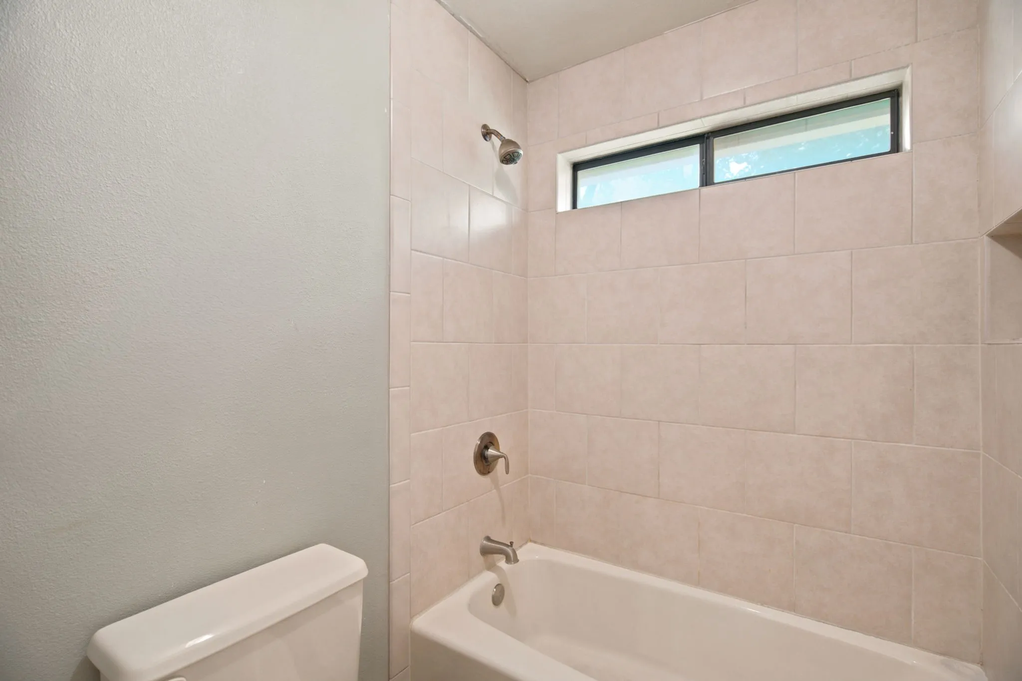 Single Family Residence For Sale in Collin County , 602 Riva Ridge, Wylie, Texas 75098, 3 Bedroom, 3 Bathroom, 2 Garage spaces, 2,862 Sqft, built in 1984, mls#21324034, Real Estate Agent in Wylie, Homes For Sale in Collin county, Homes For Sale in Wylie, Realtor in Wylie Texas, Real Estate Brokerage Independent Realty Texas, Luminita Cordes Realtor