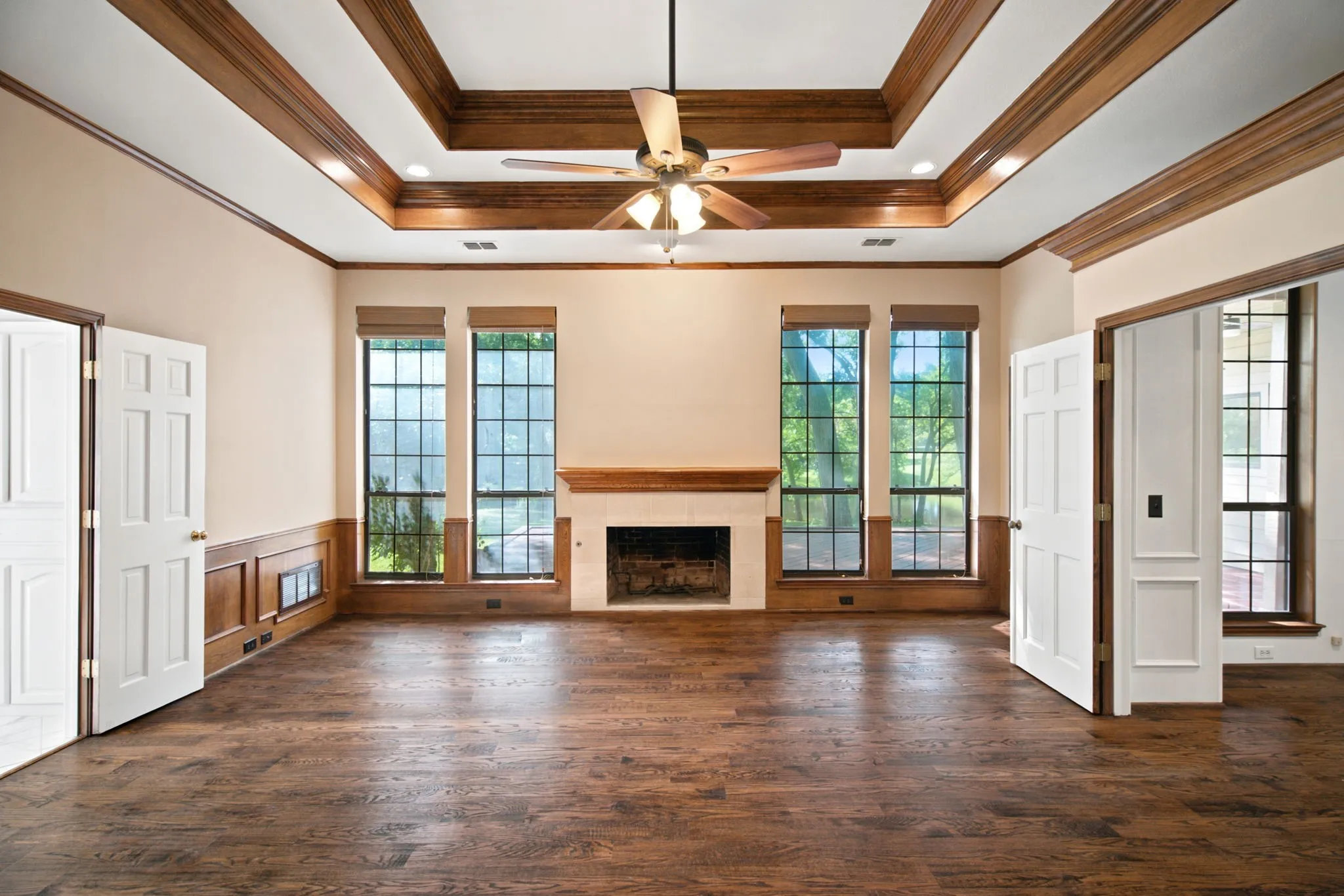 Single Family Residence For Sale in Collin County , 602 Riva Ridge, Wylie, Texas 75098, 3 Bedroom, 3 Bathroom, 2 Garage spaces, 2,862 Sqft, built in 1984, mls#21324034, Real Estate Agent in Wylie, Homes For Sale in Collin county, Homes For Sale in Wylie, Realtor in Wylie Texas, Real Estate Brokerage Independent Realty Texas, Luminita Cordes Realtor